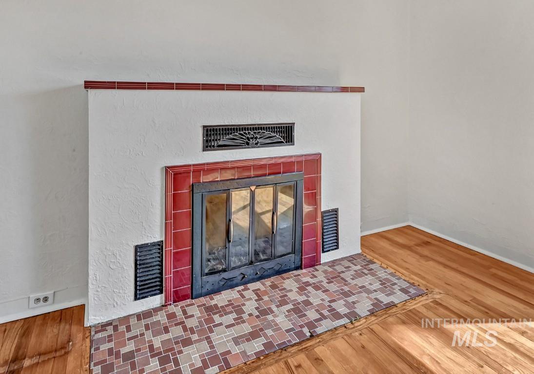 property viewer photo 6