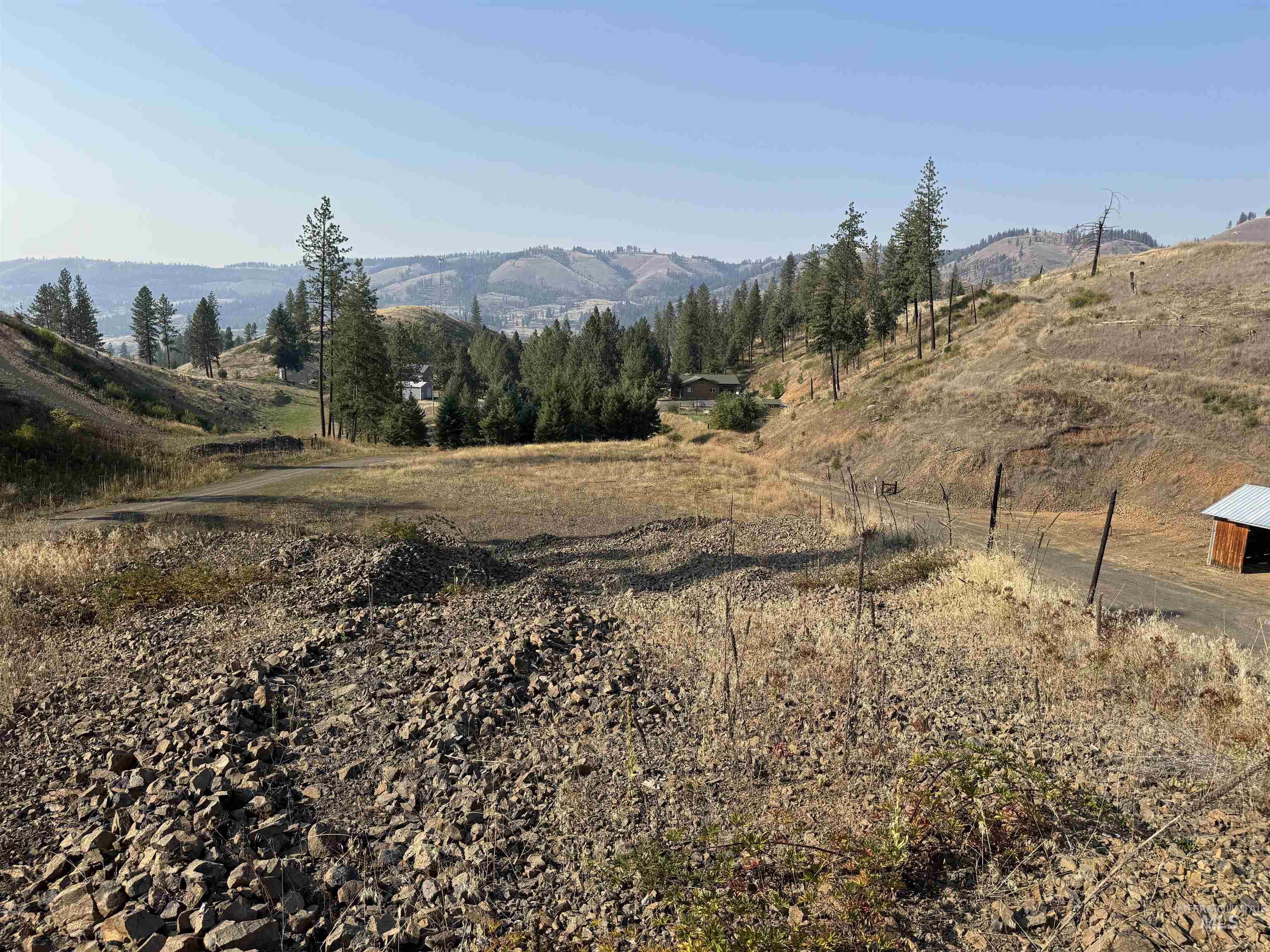 main property photo 9
