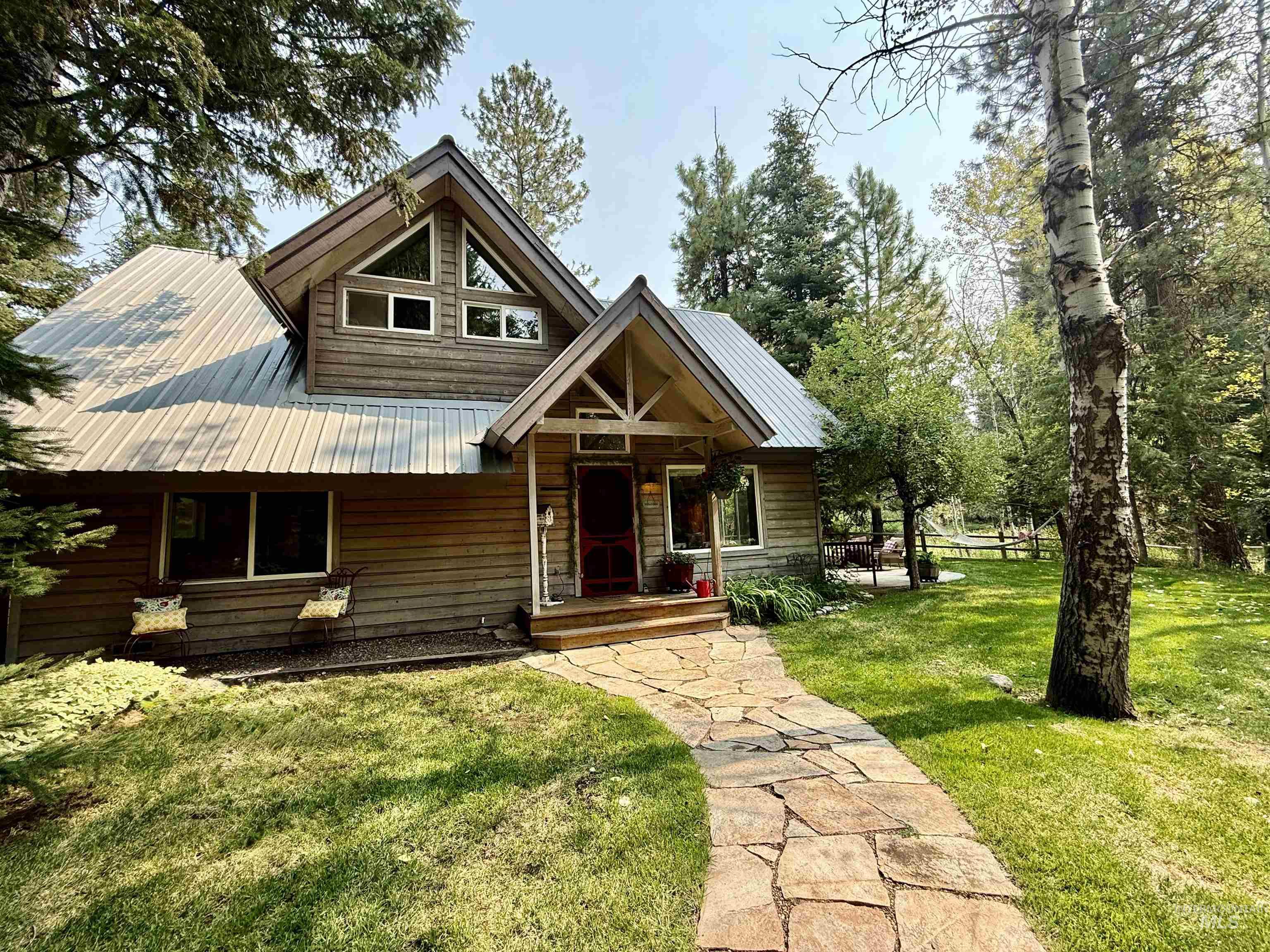 property viewer photo 1