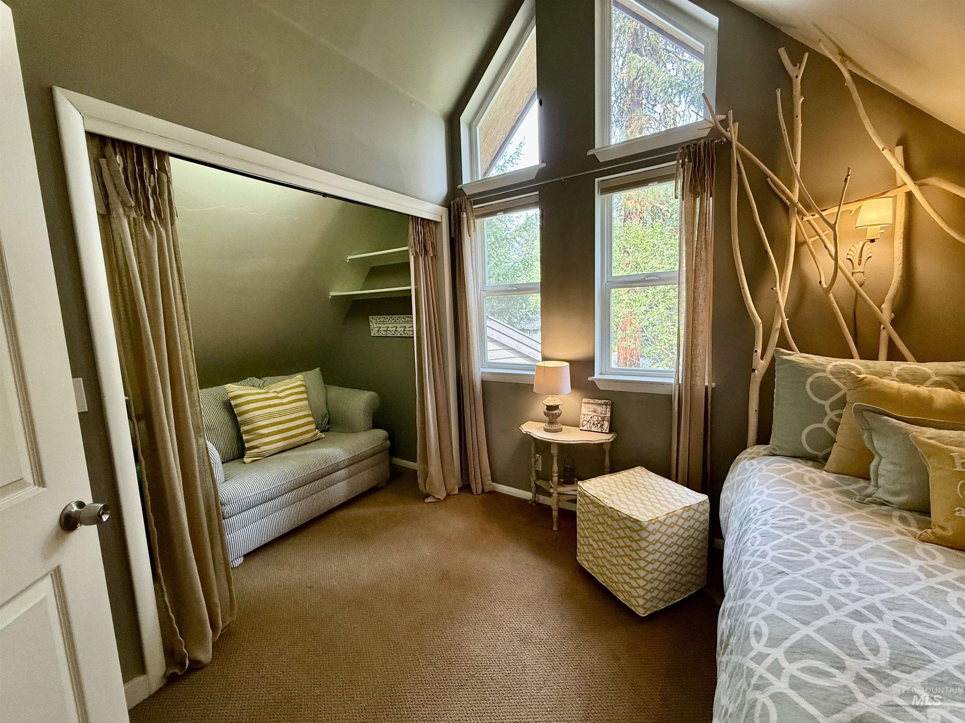 property viewer photo 22
