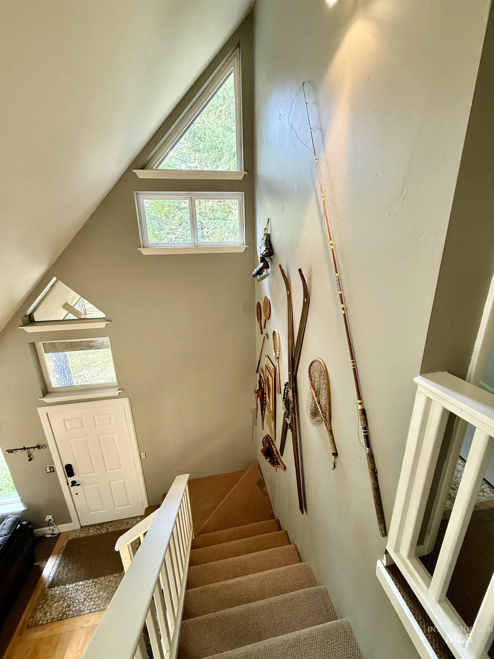 property viewer photo 25
