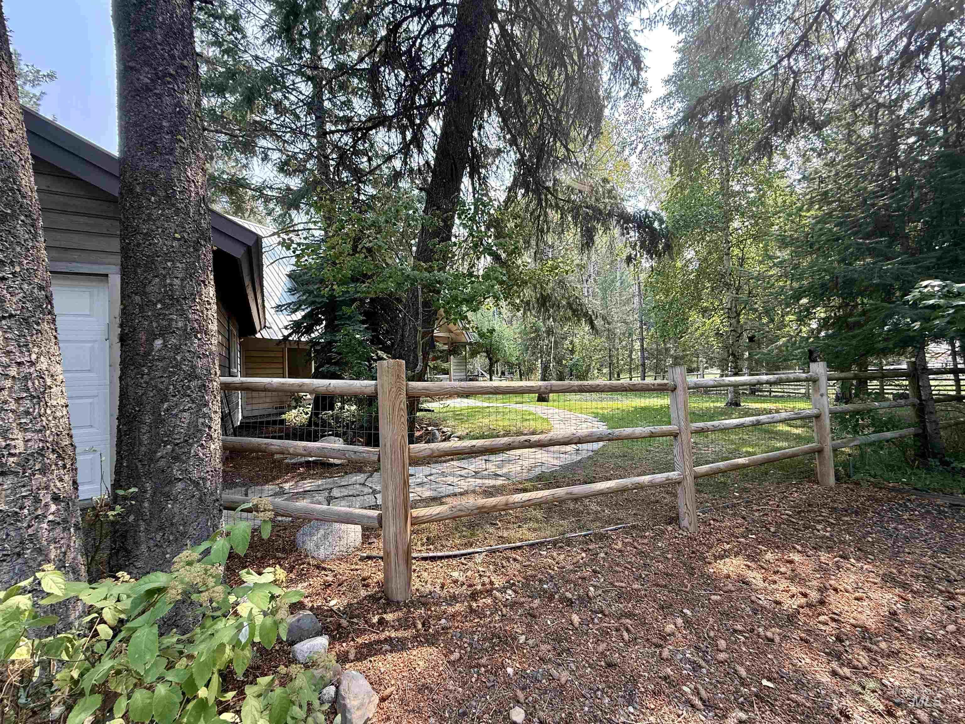 property viewer photo 39