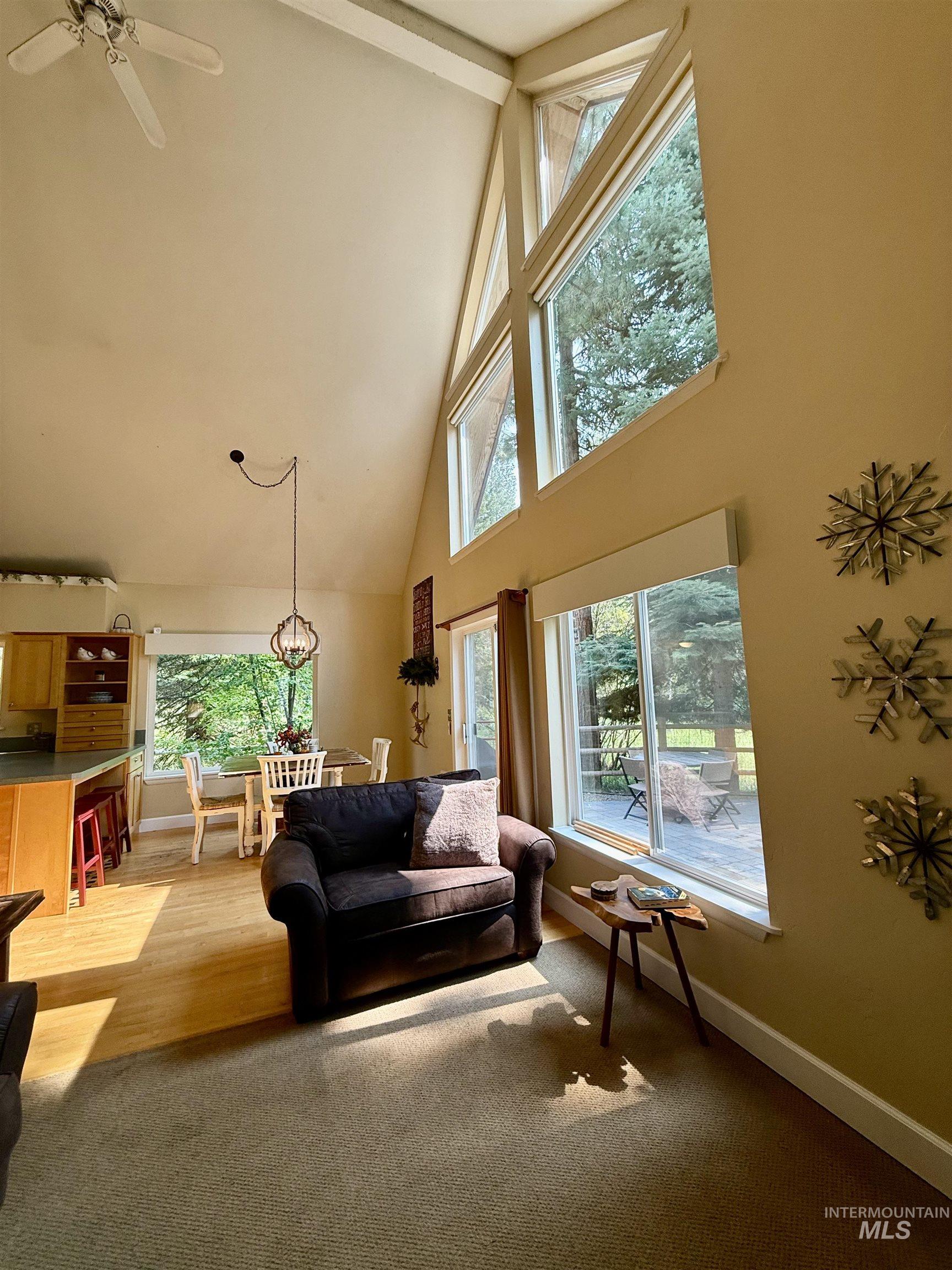 property viewer photo 6