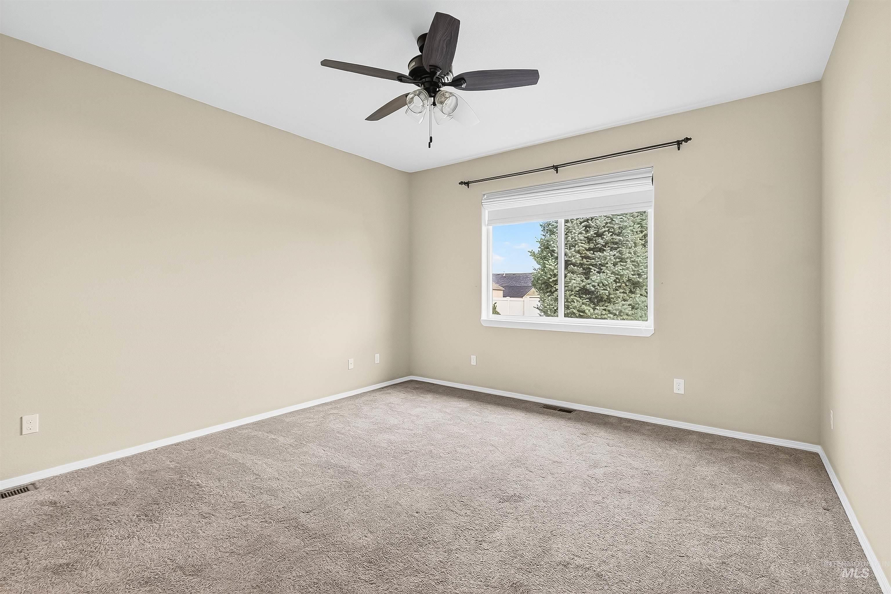 property viewer photo 14