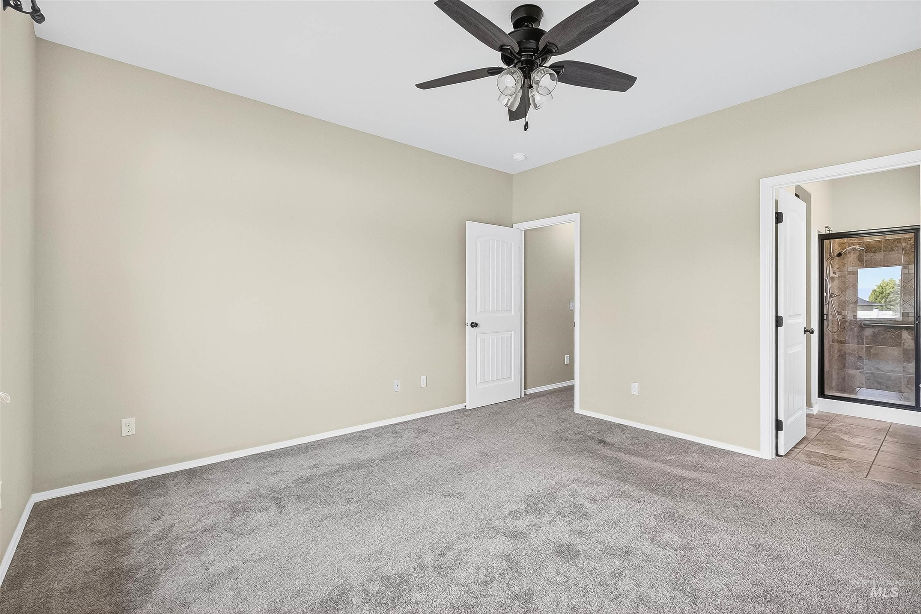 property viewer photo 15