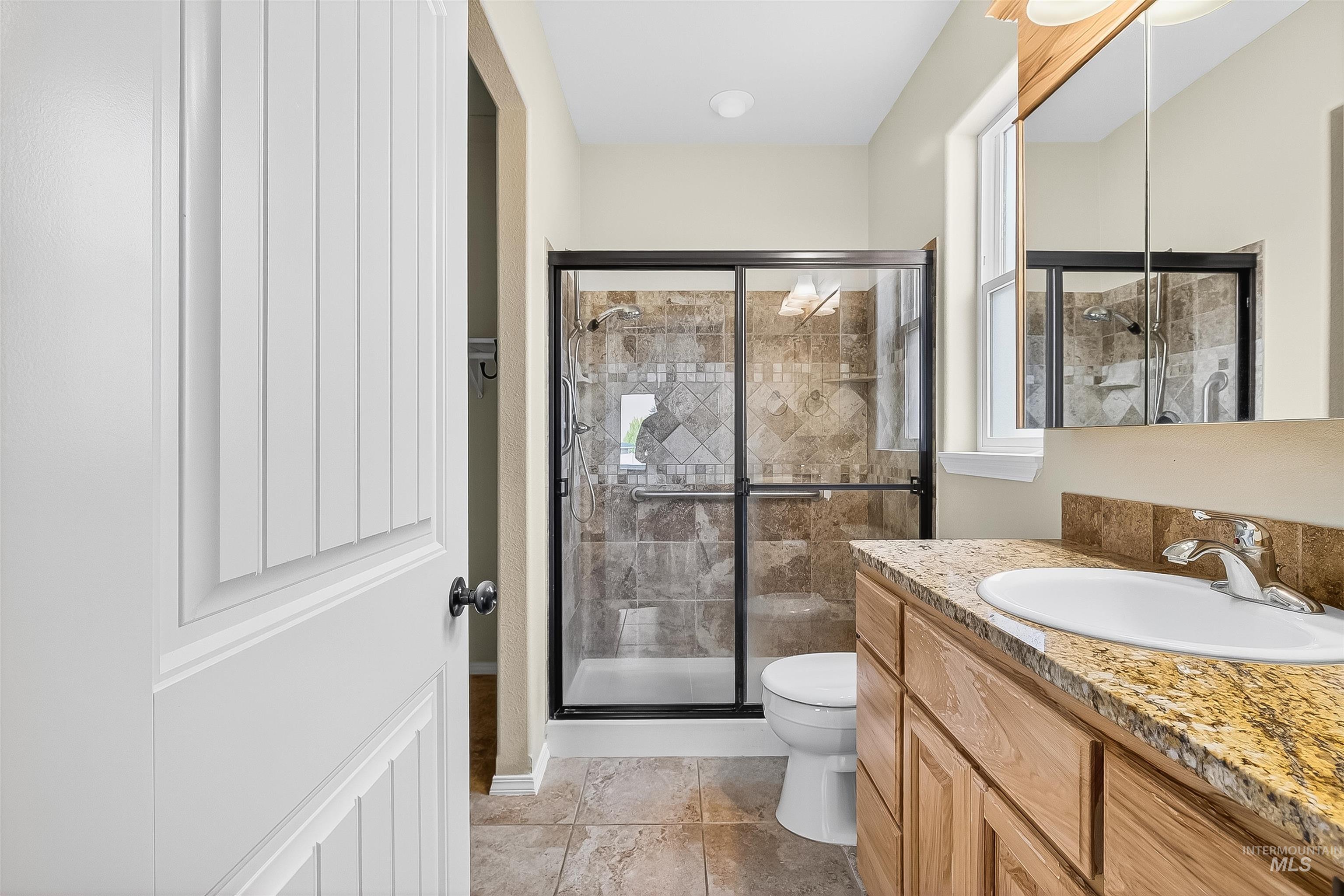 property viewer photo 16