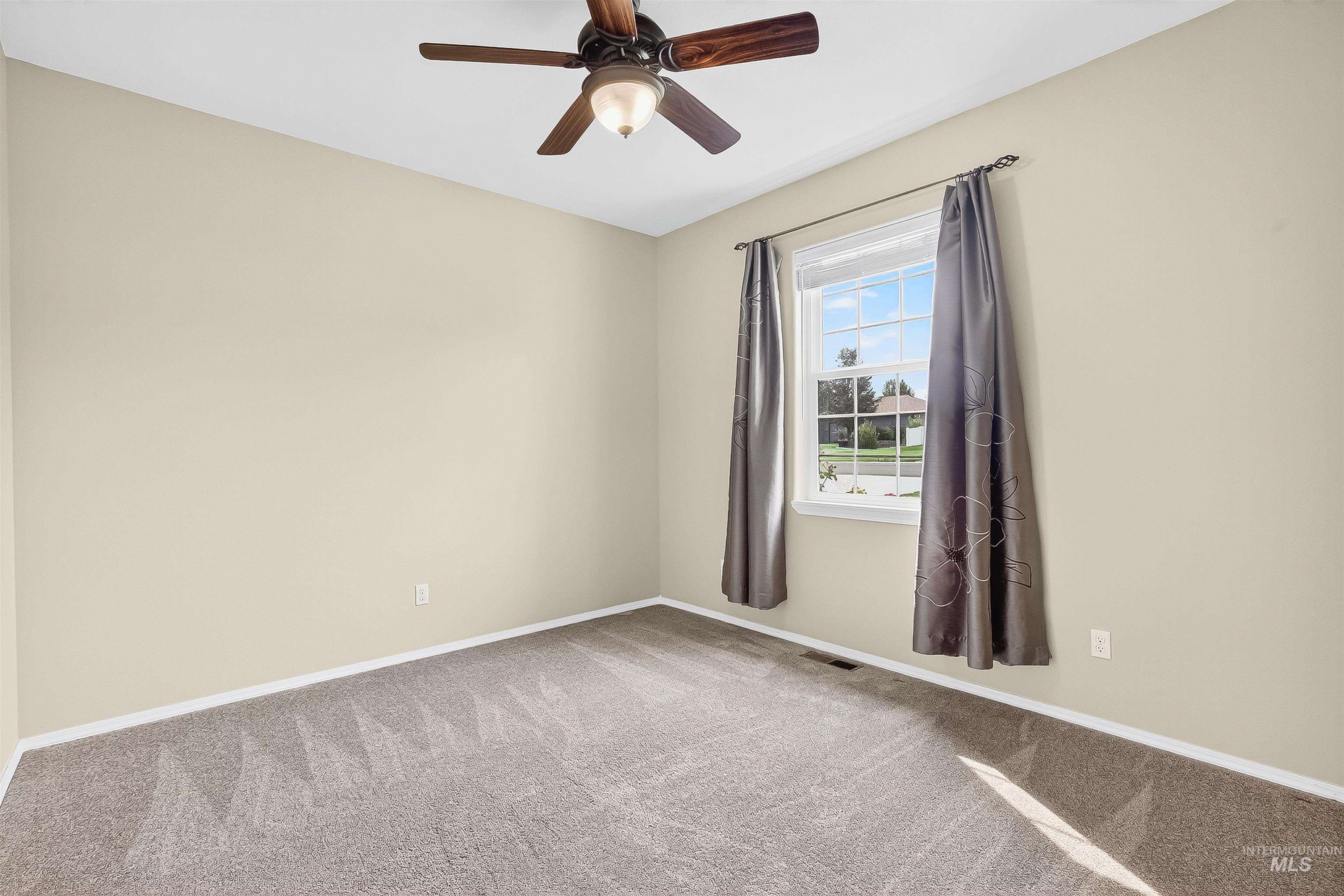 property viewer photo 20