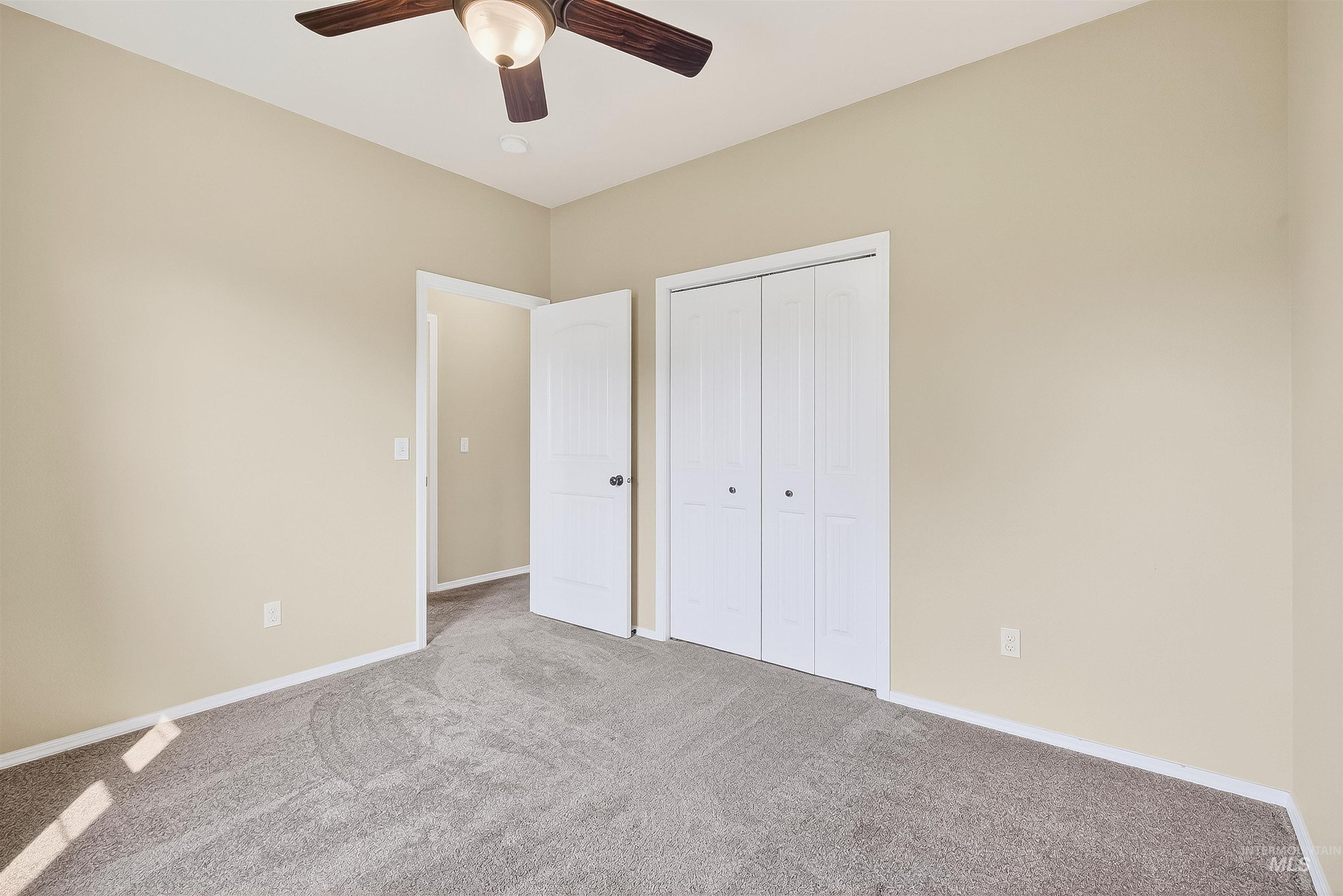 property viewer photo 25