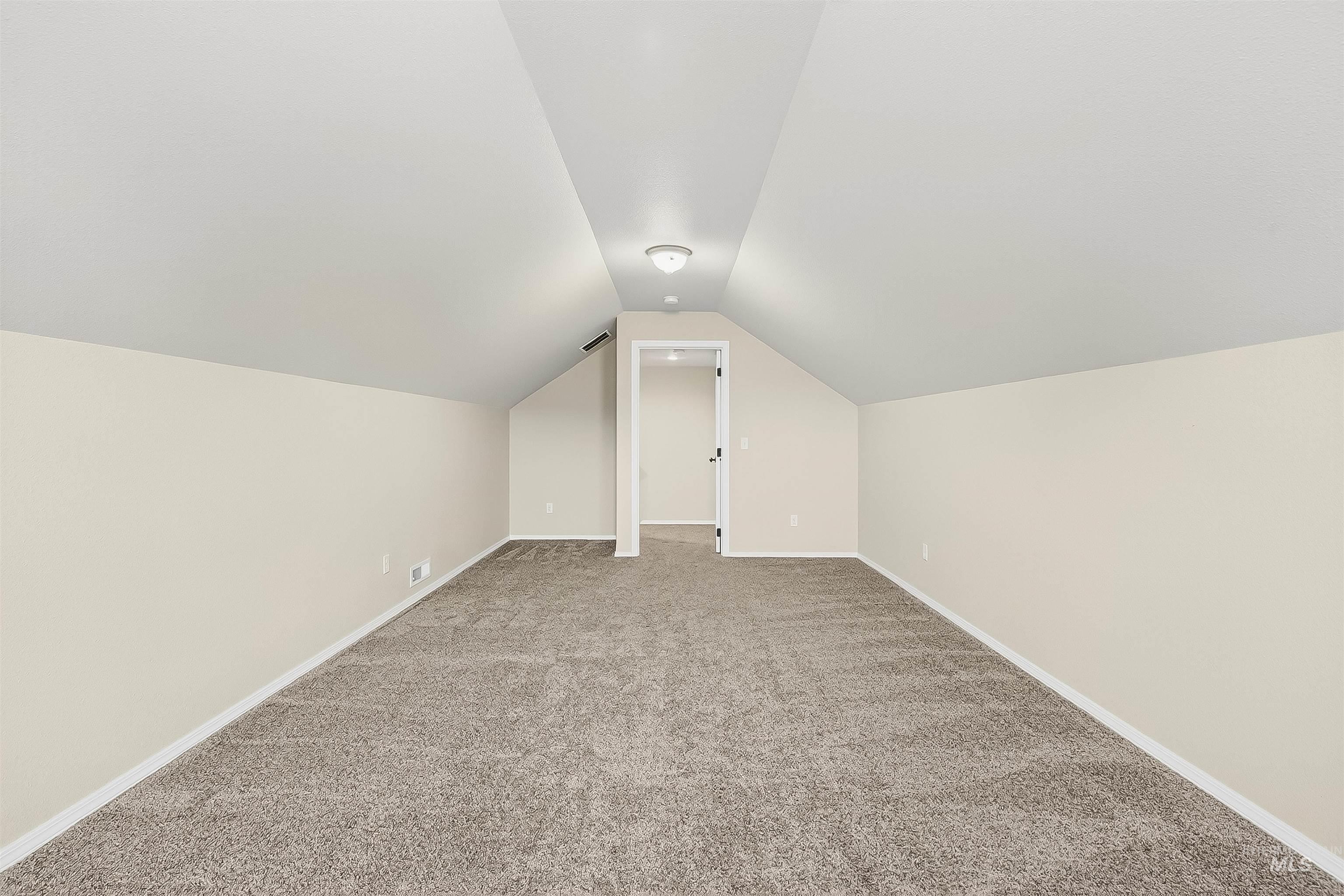 property viewer photo 30