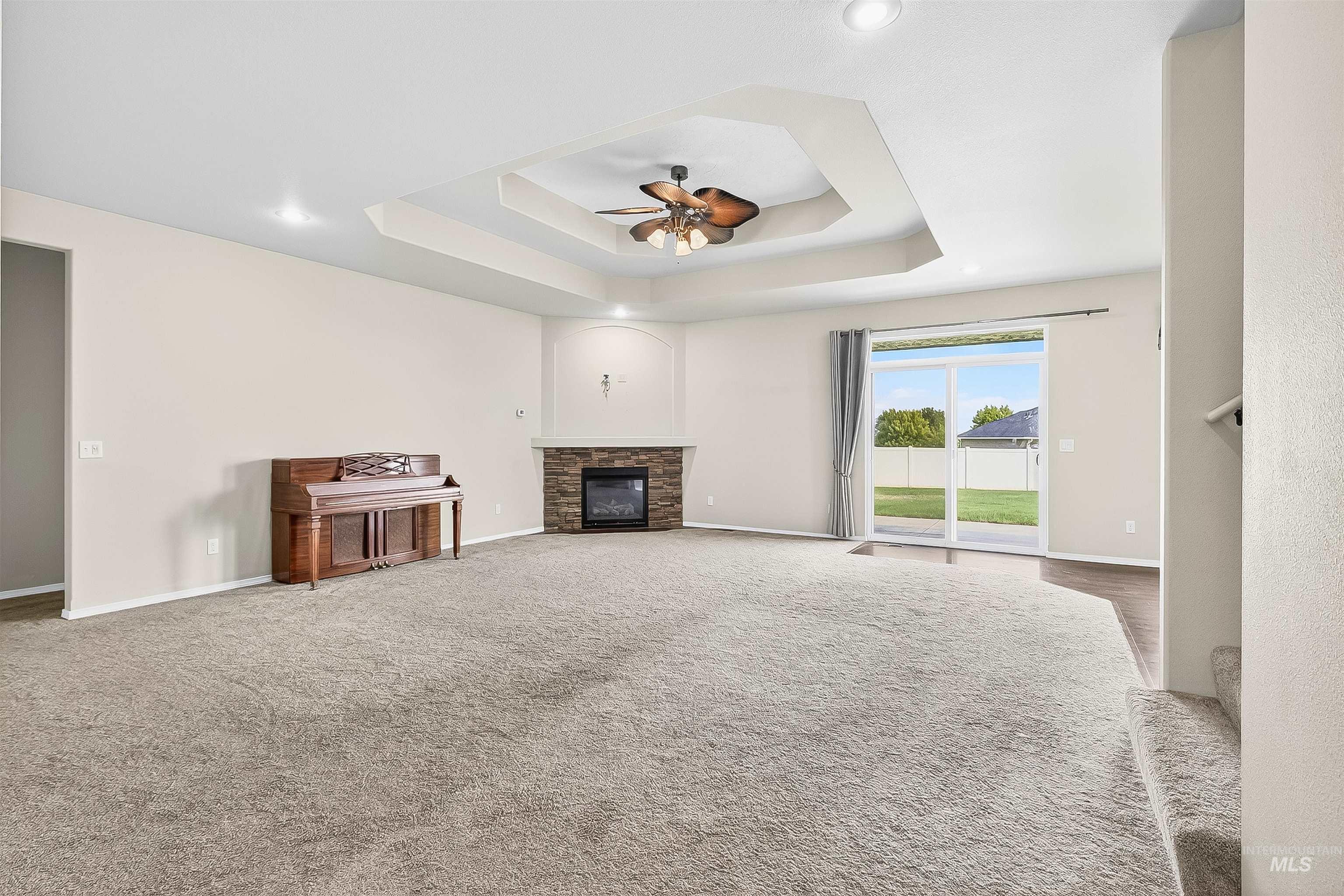 property viewer photo 6