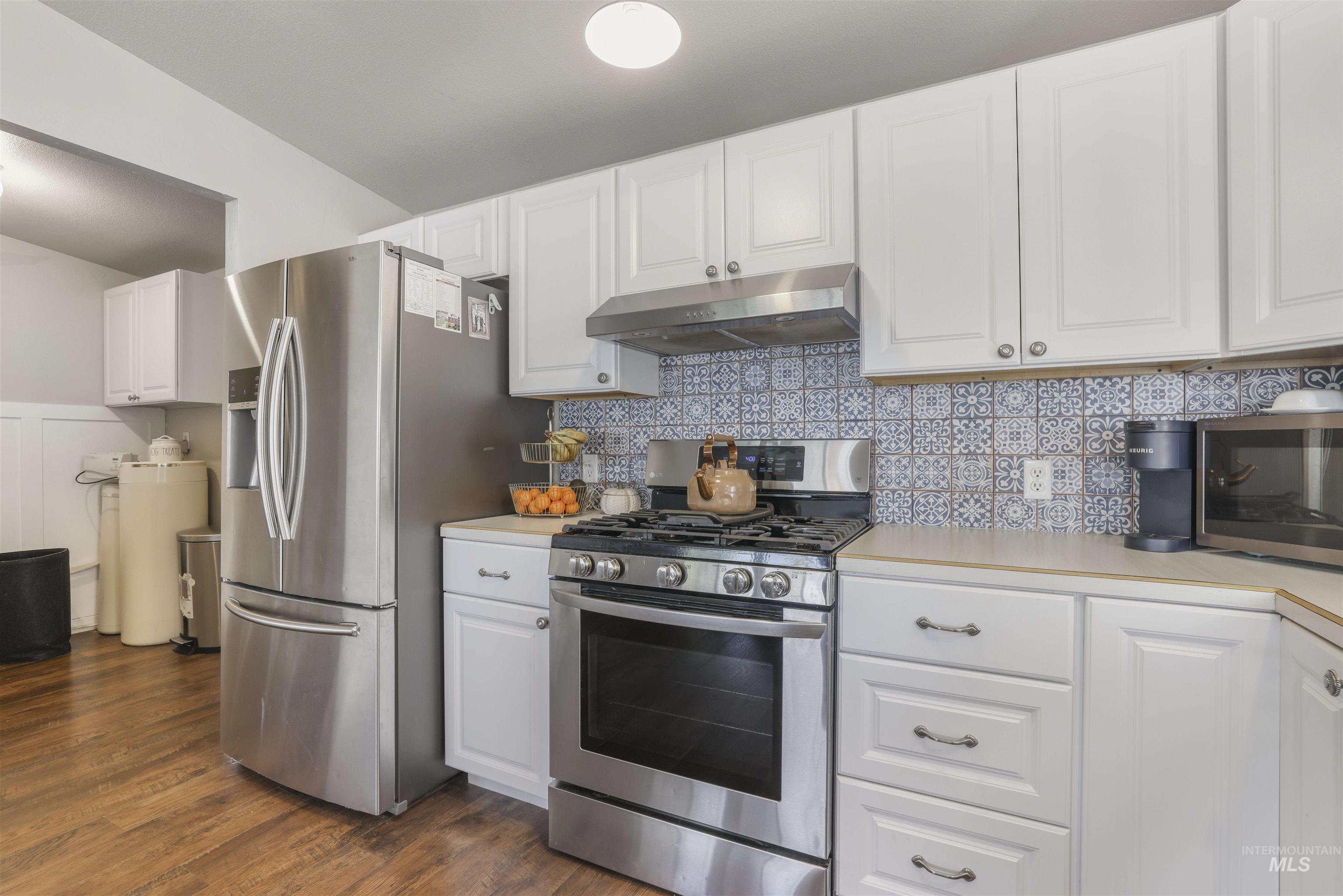 property viewer photo 11