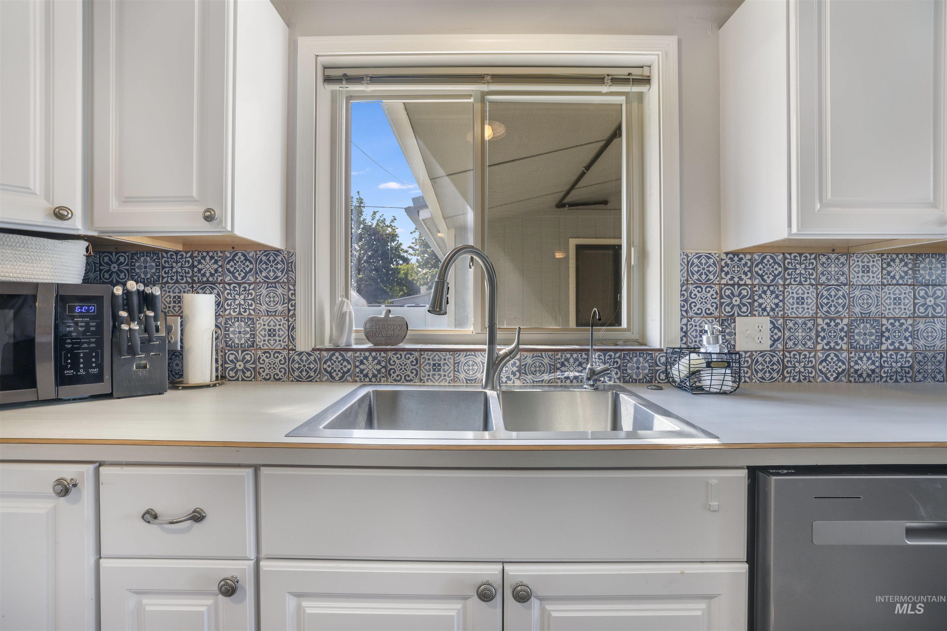 property viewer photo 12