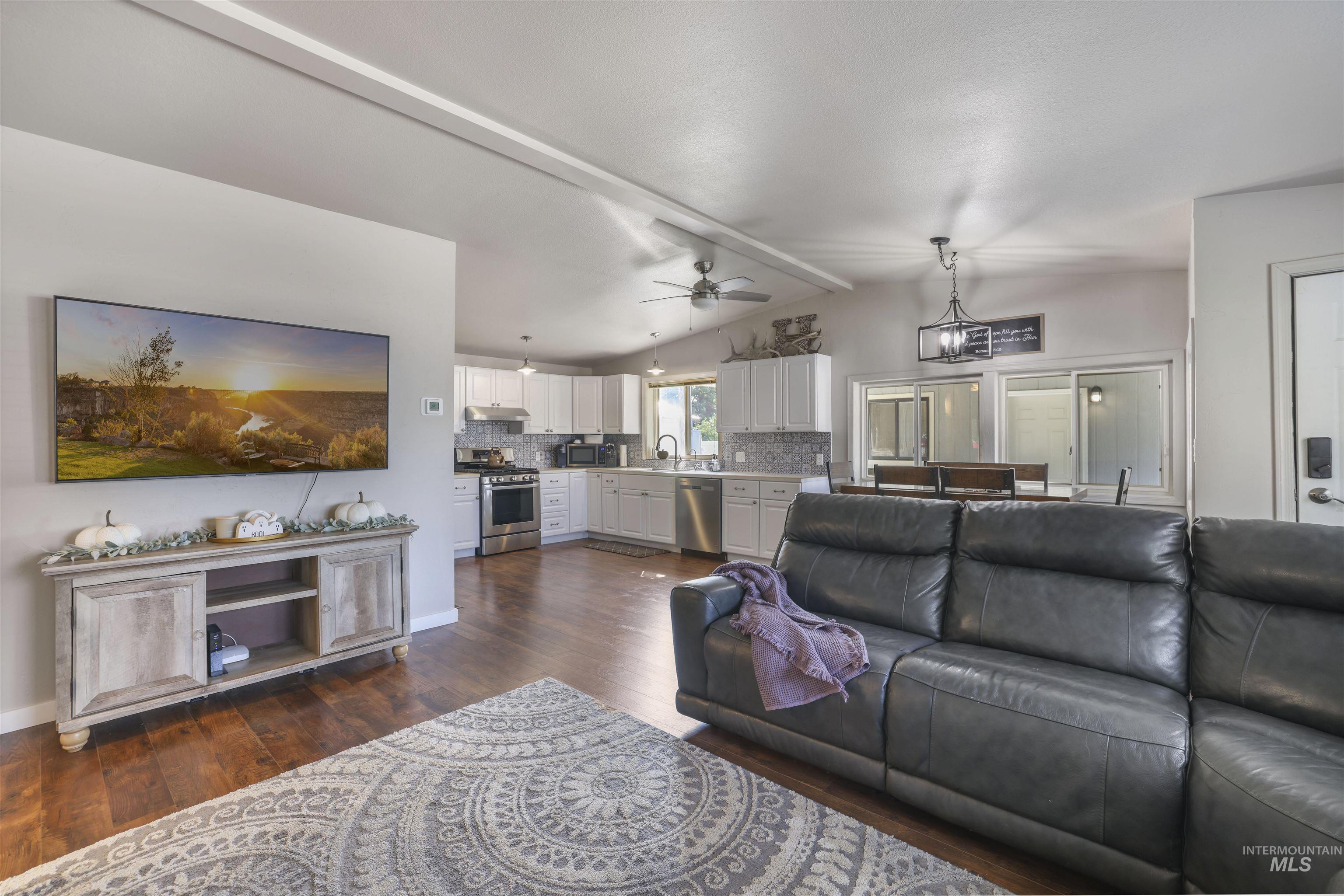 property viewer photo 3