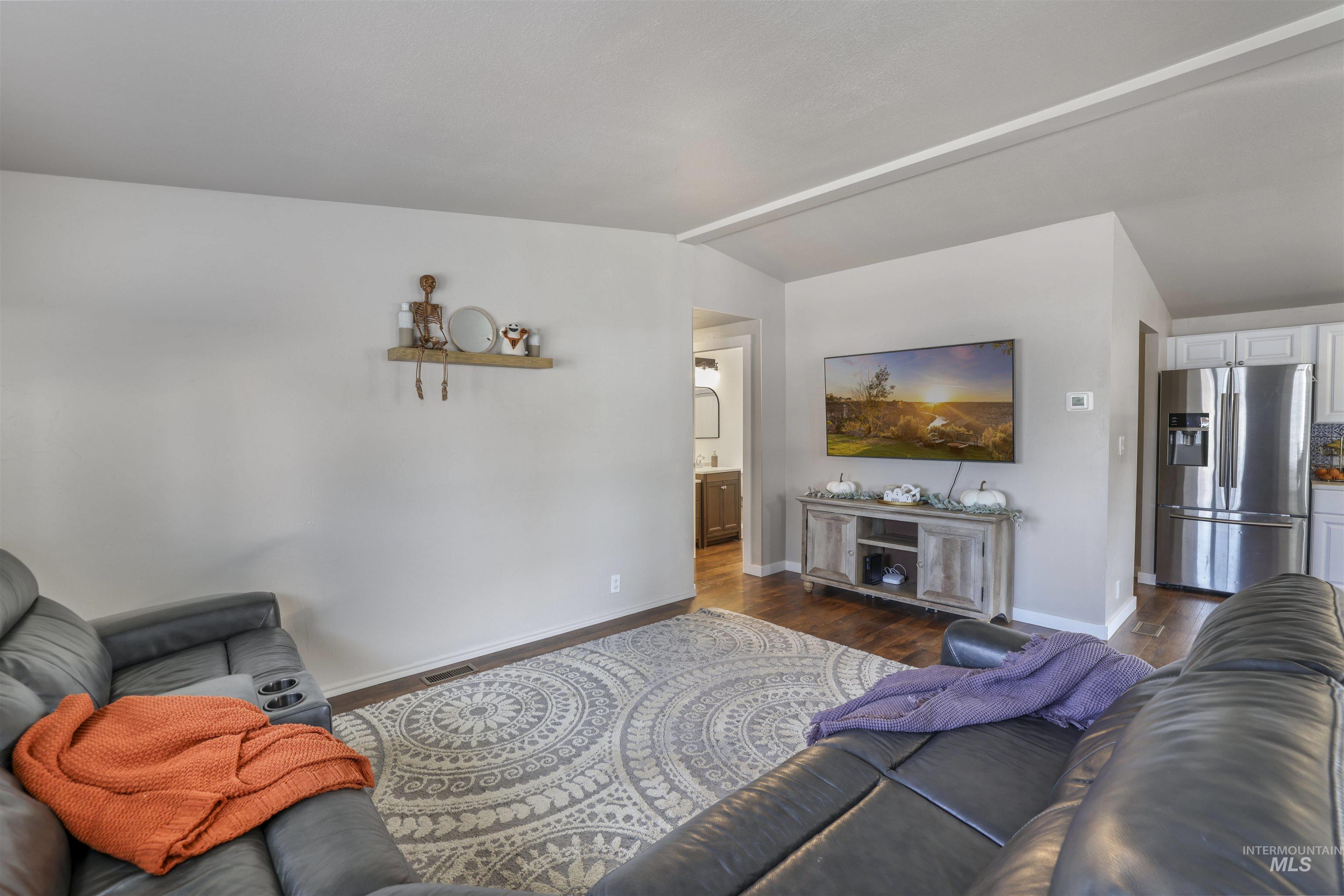property viewer photo 5