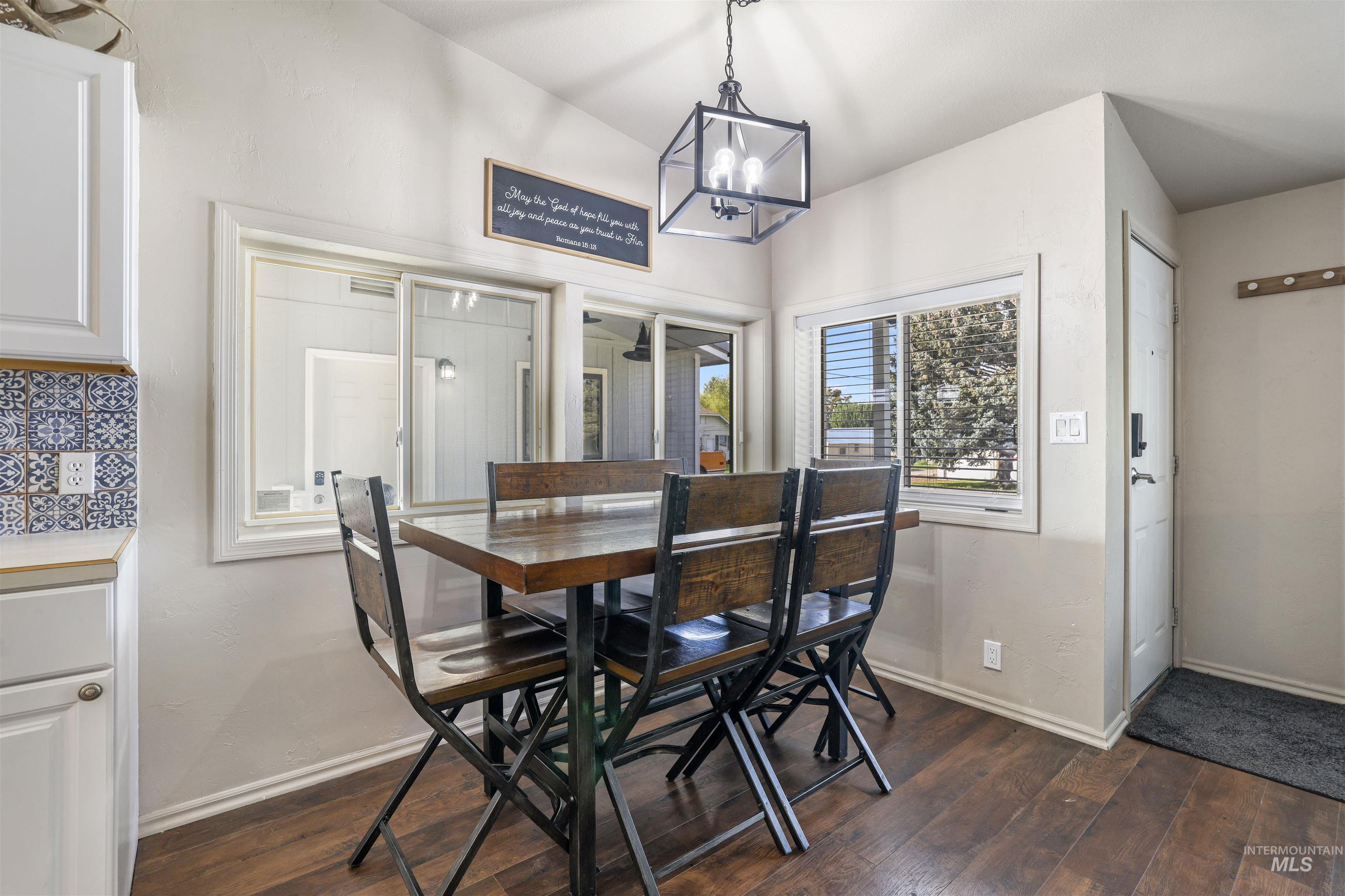 property viewer photo 7