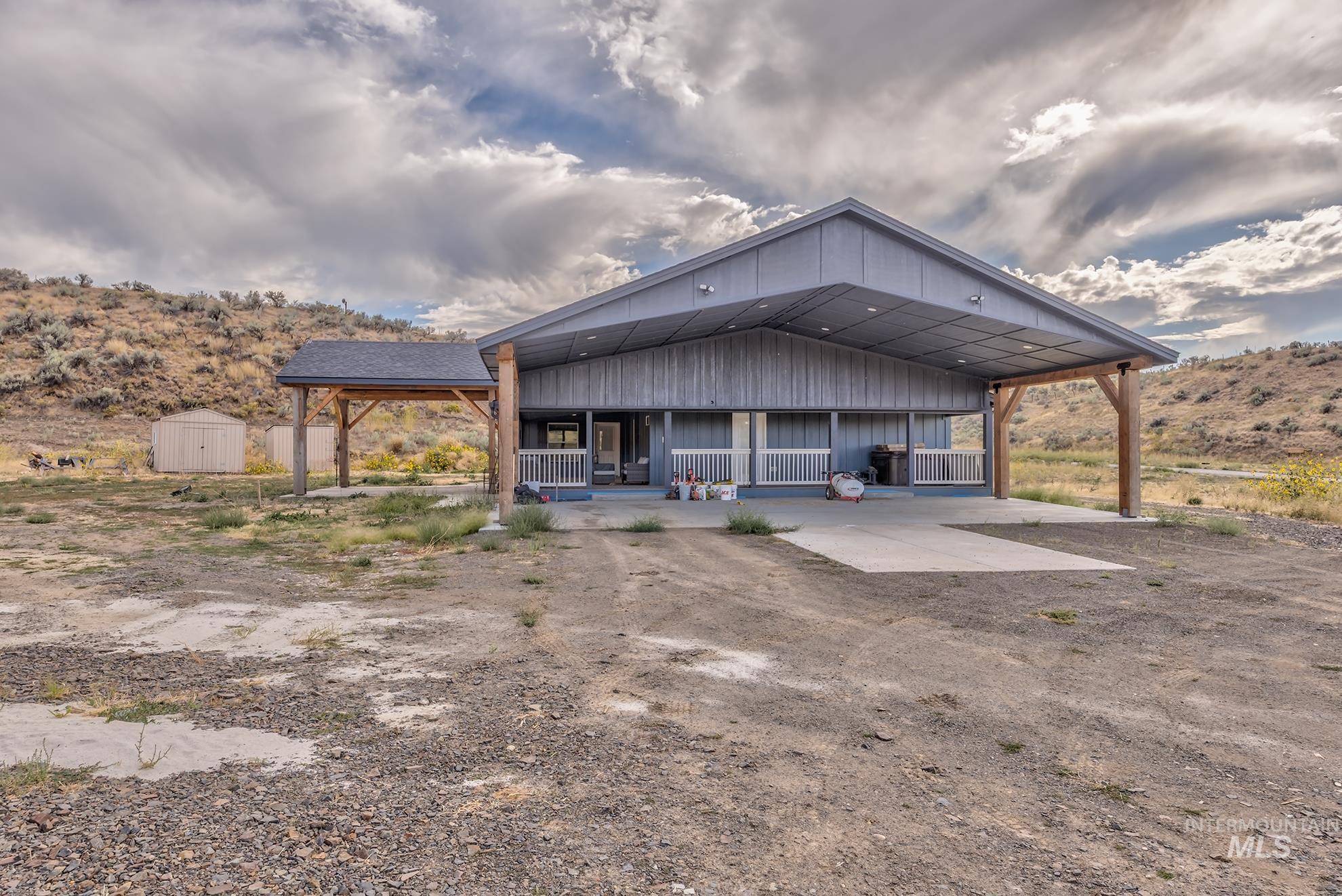 main property photo 33
