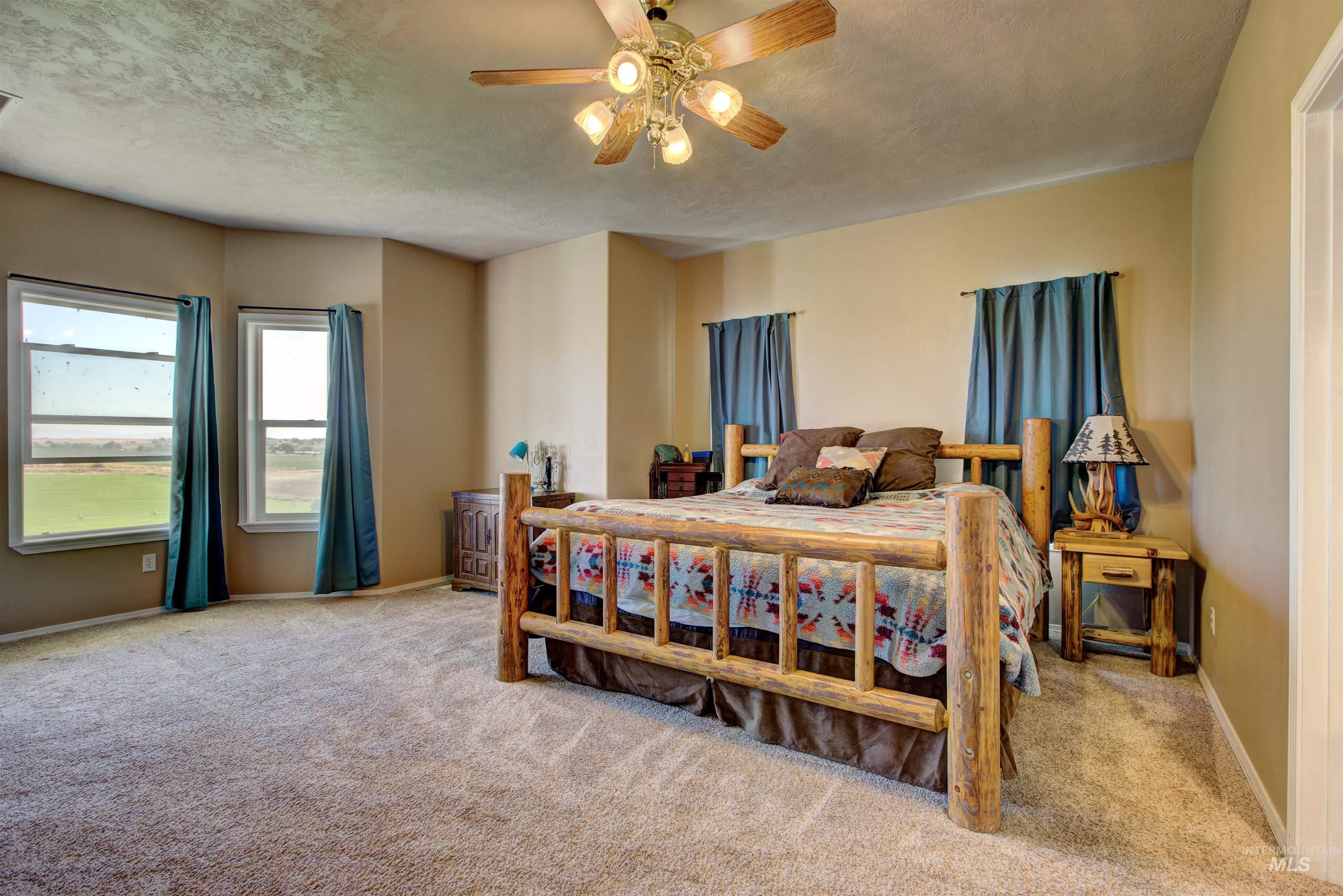 property viewer photo 20