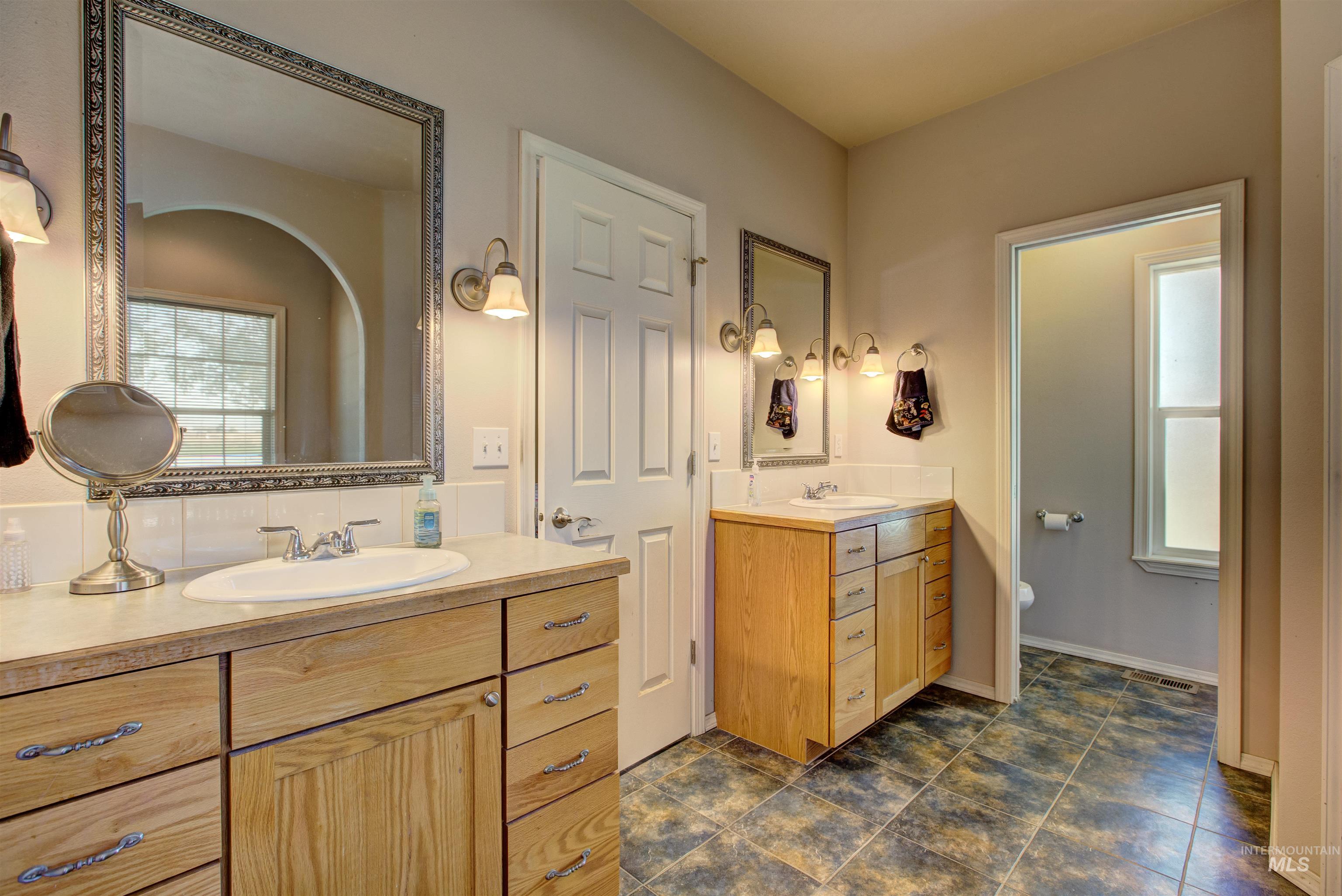 property viewer photo 24