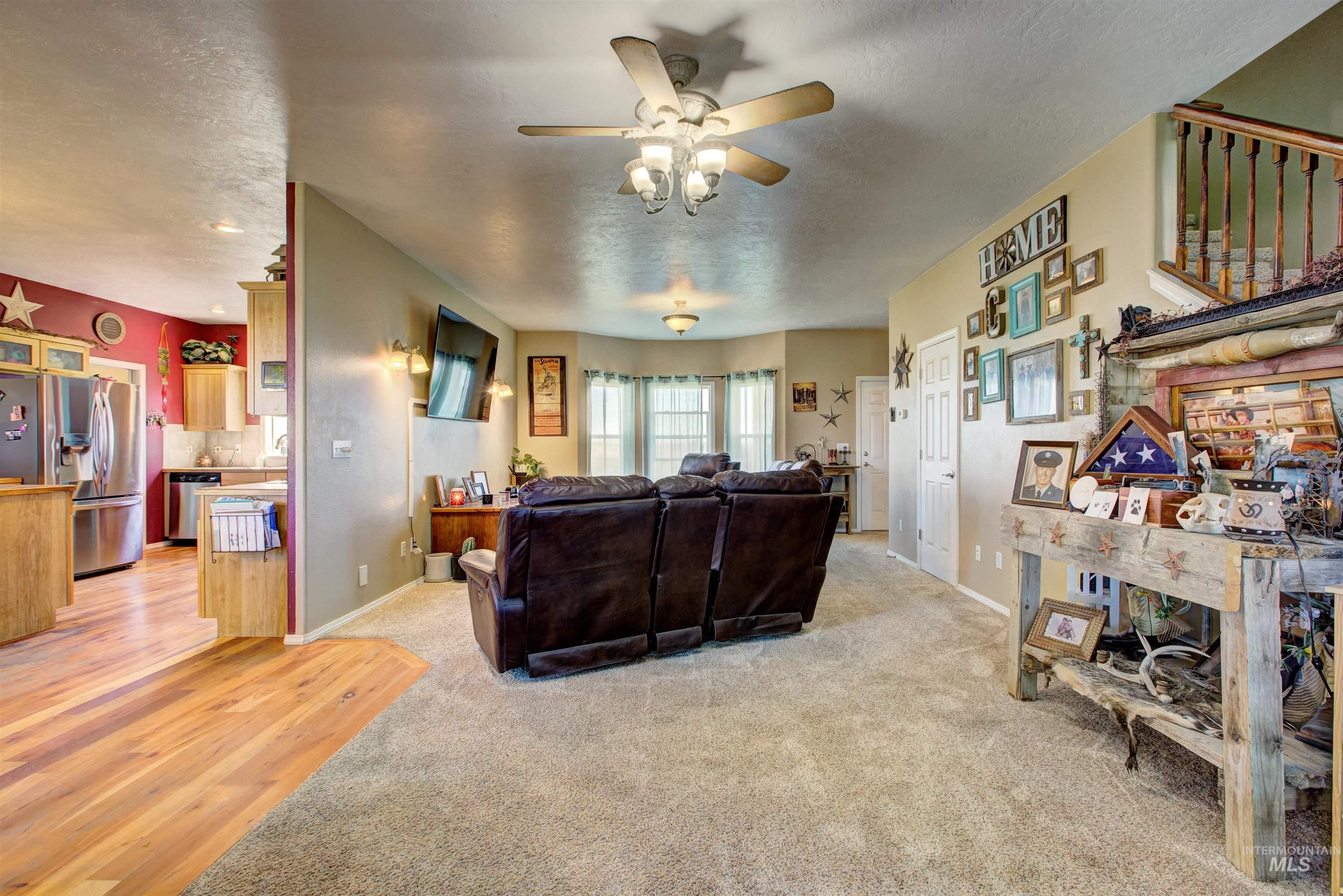 property viewer photo 4