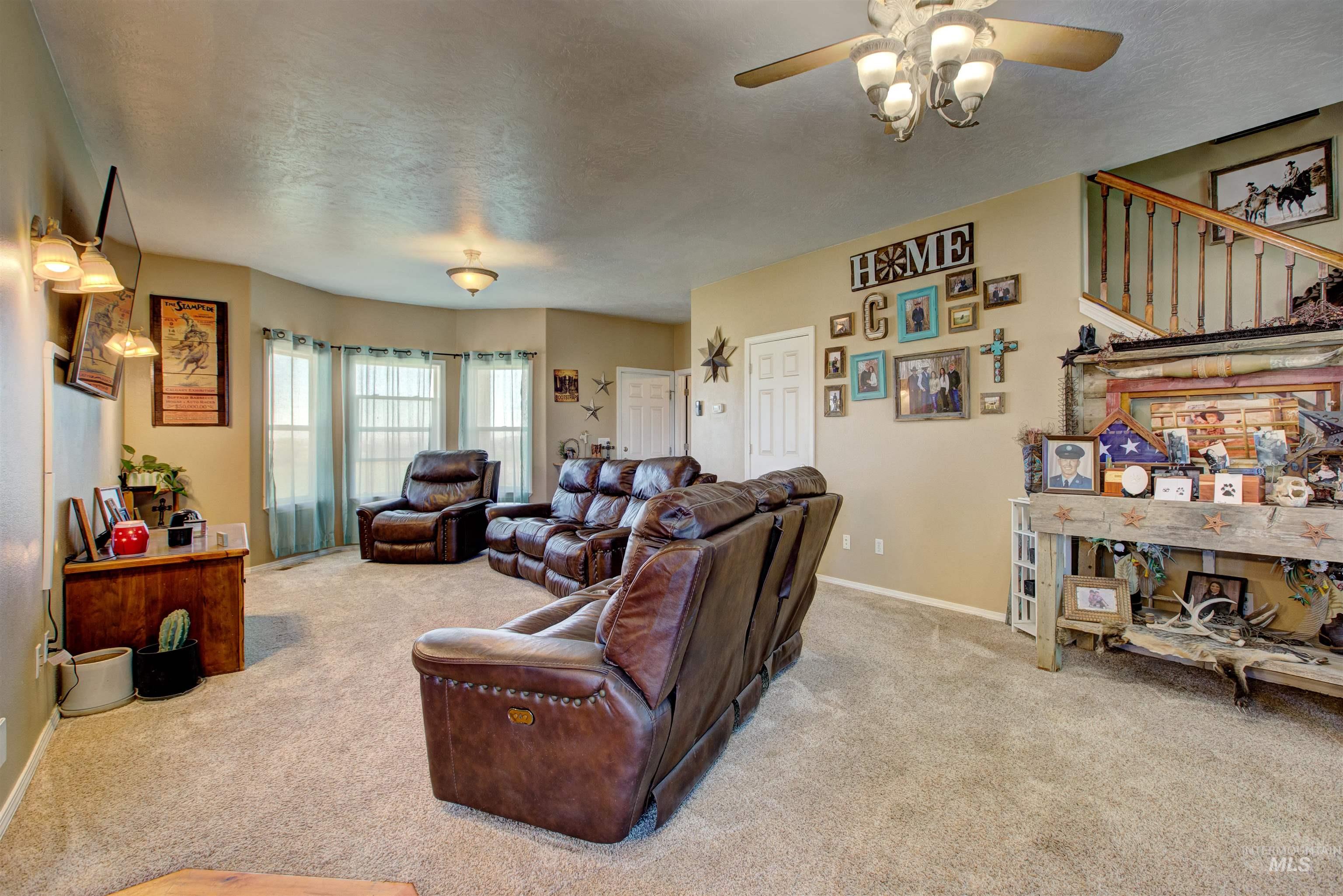 property viewer photo 6