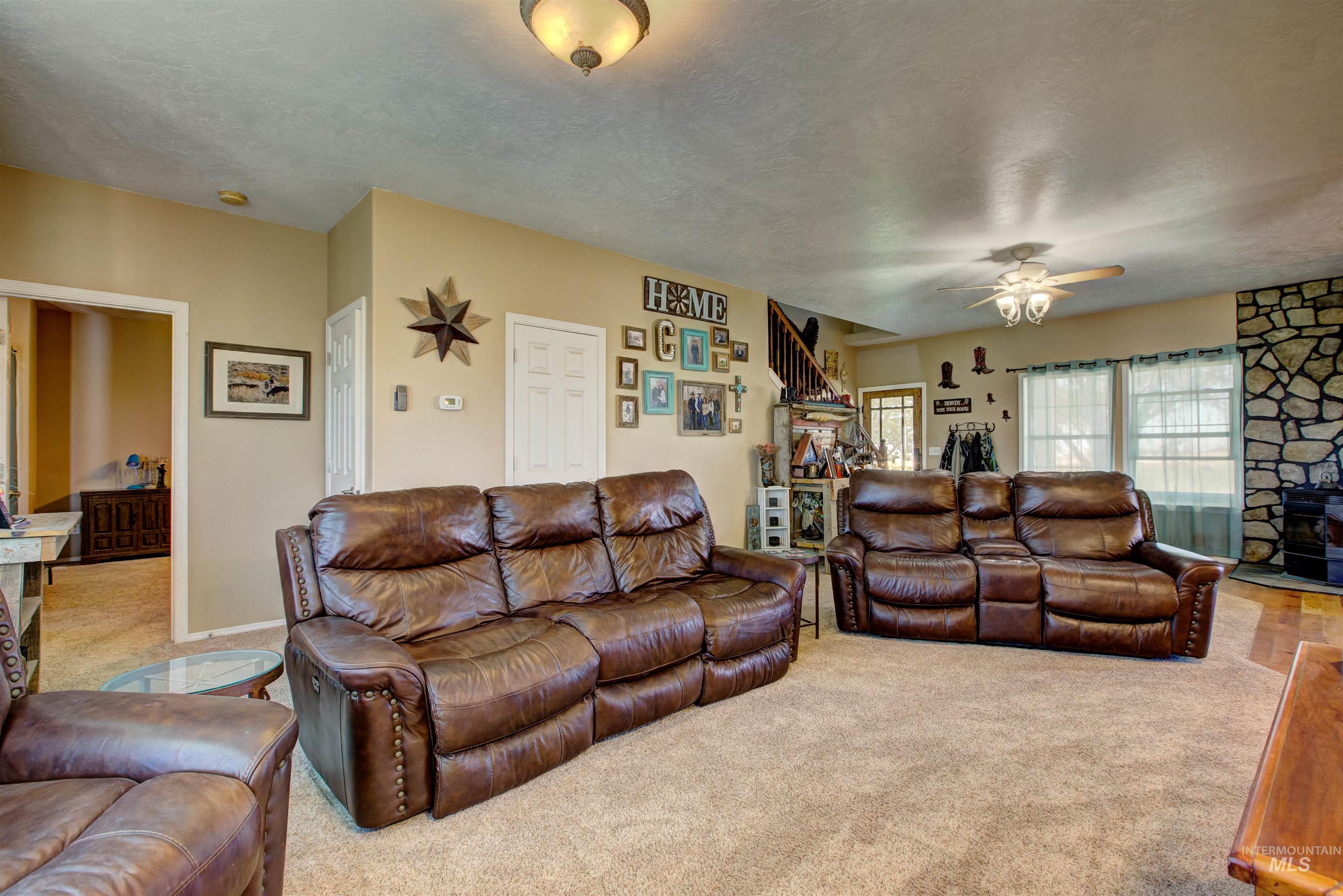 property viewer photo 9