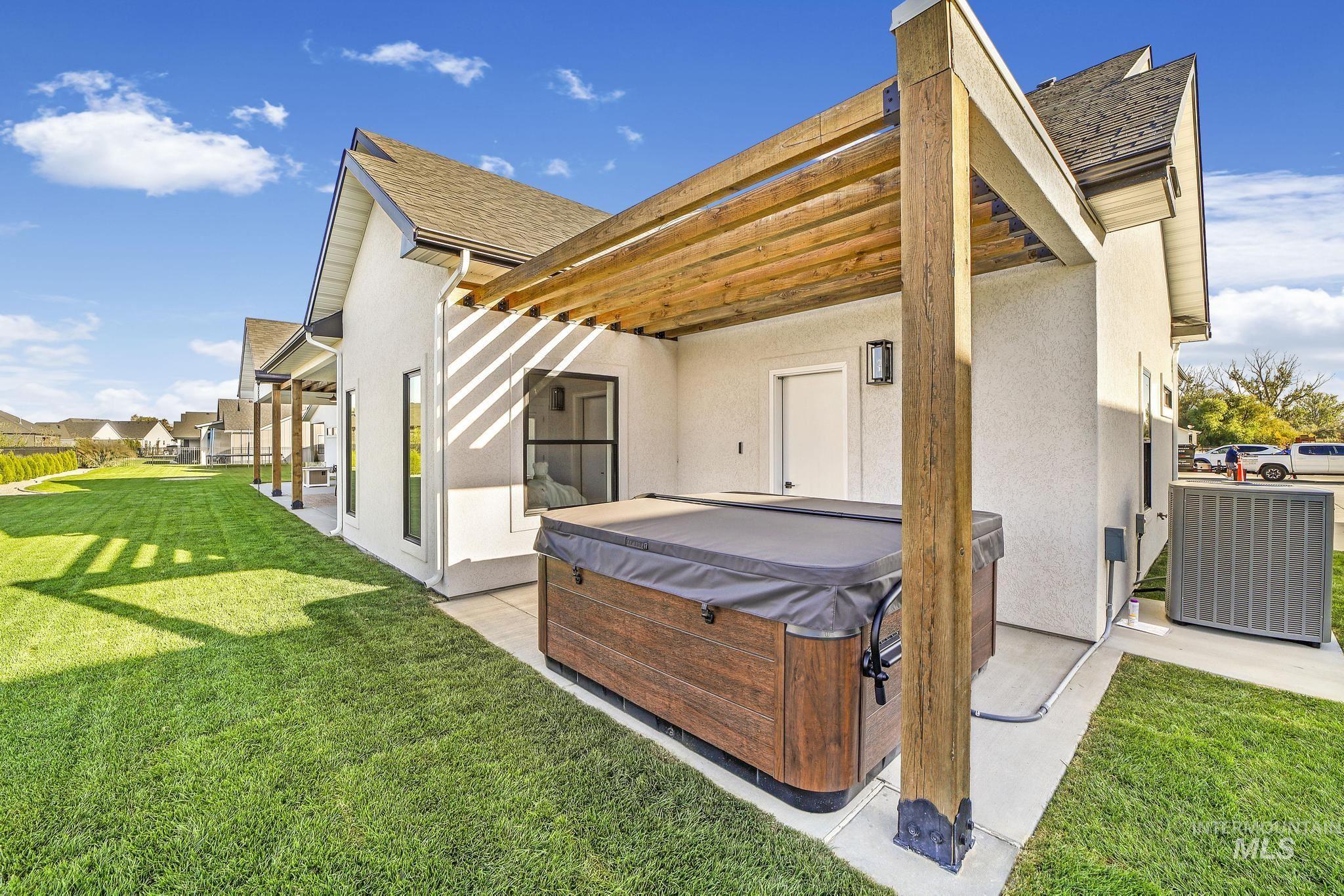 main property photo 36
