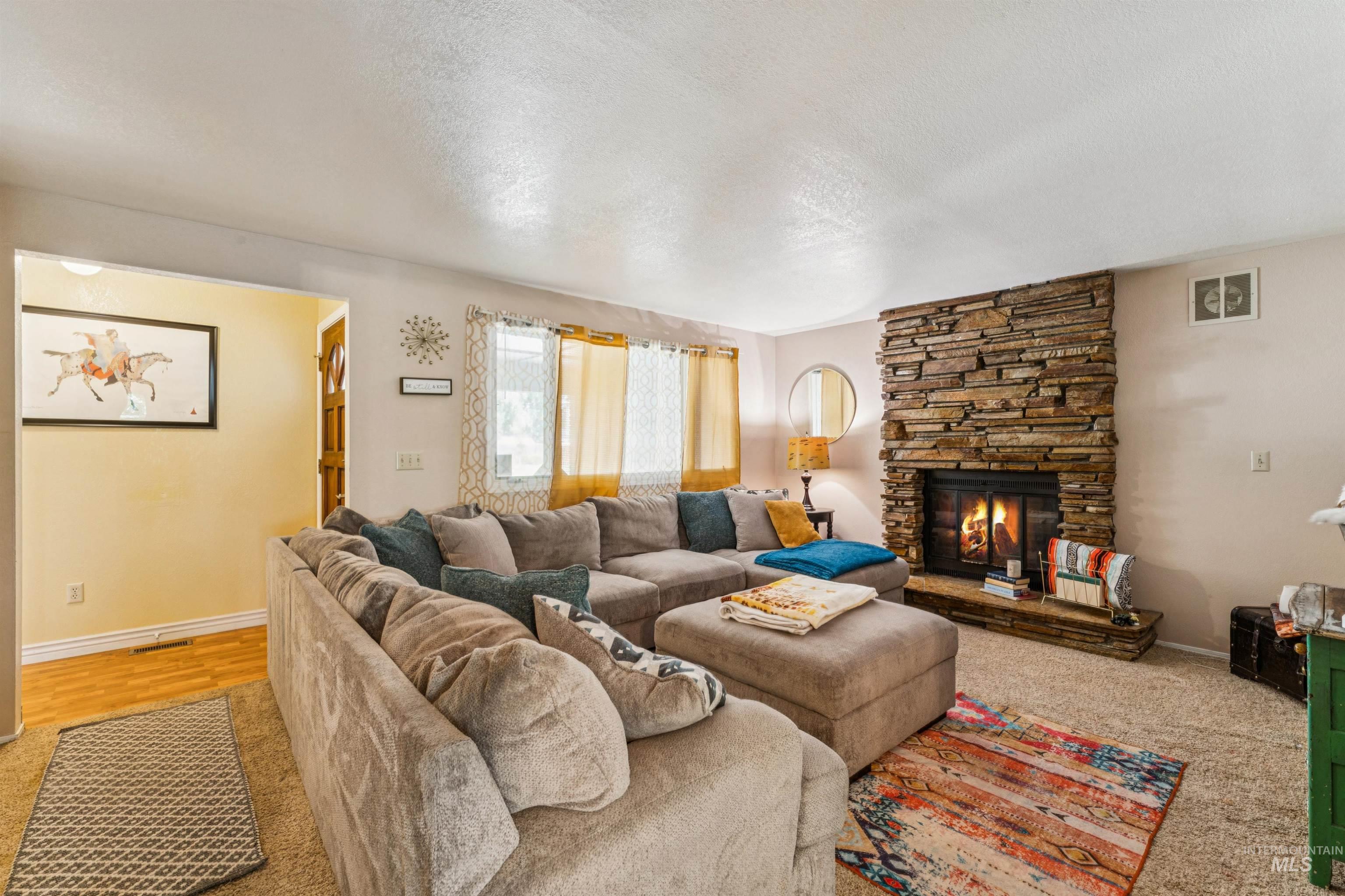 property viewer photo 12