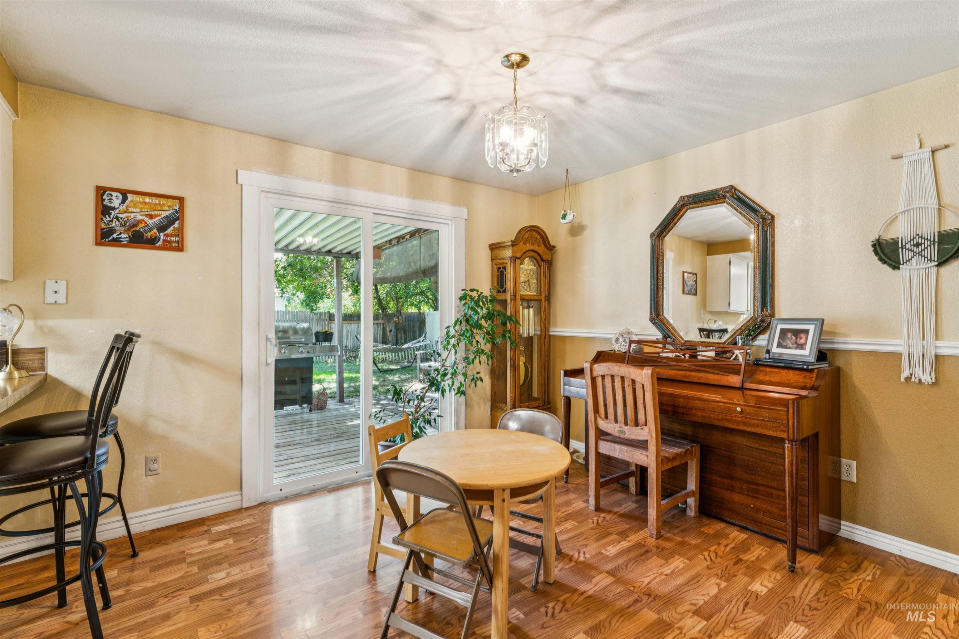 property viewer photo 16