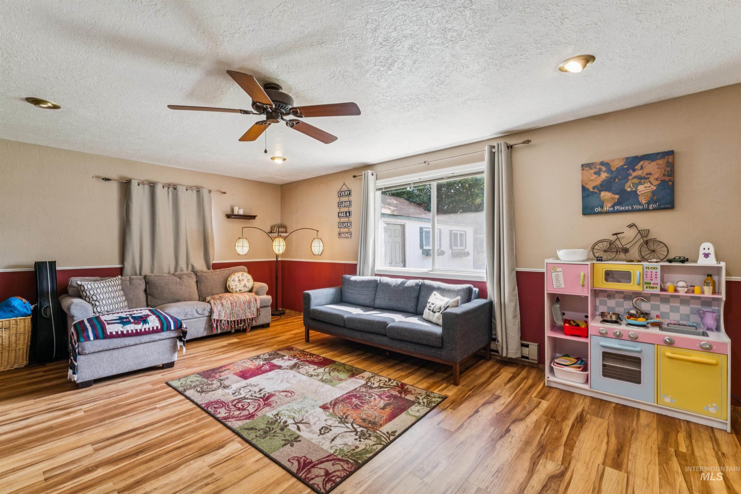 property viewer photo 23