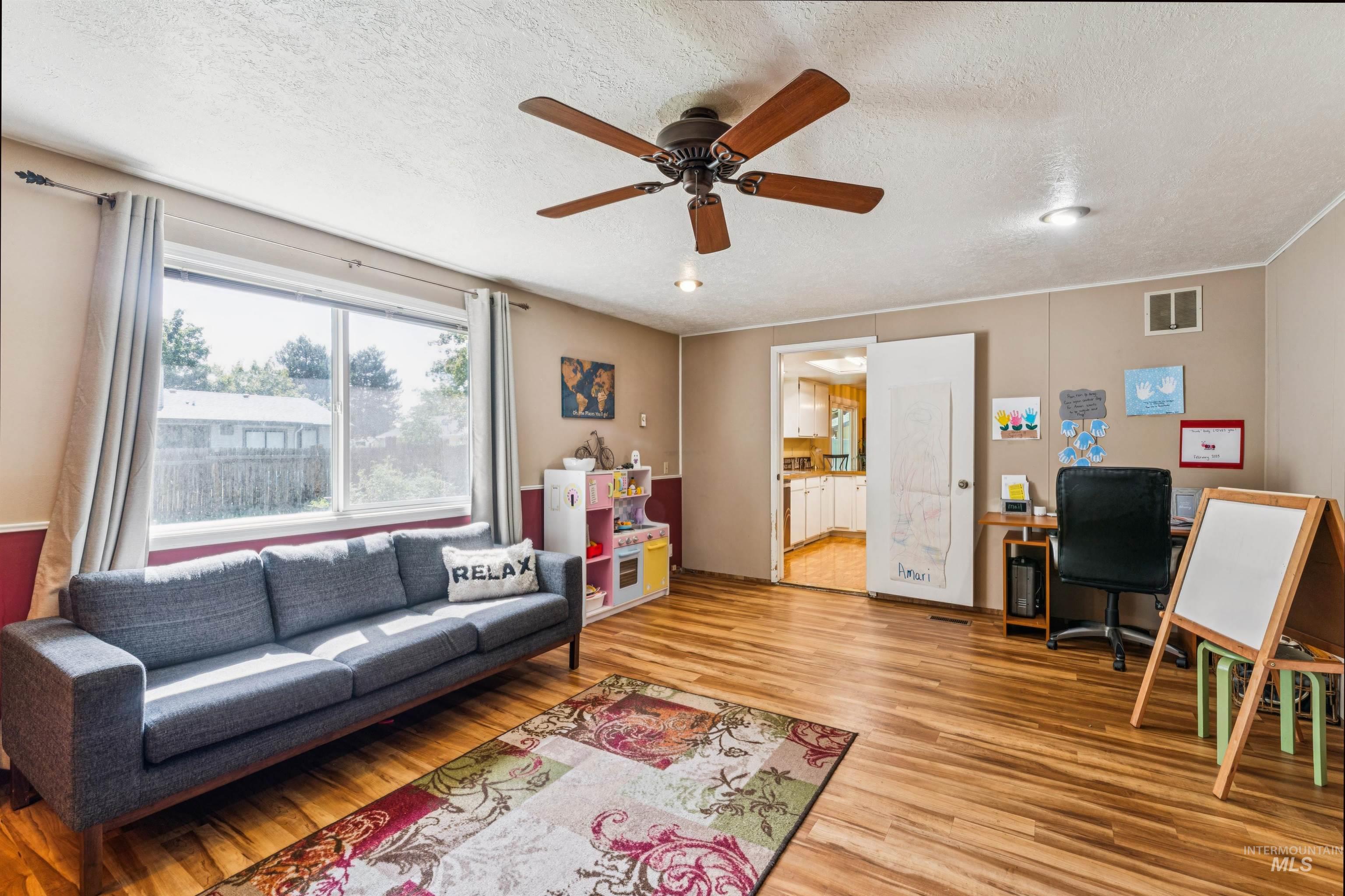 property viewer photo 24