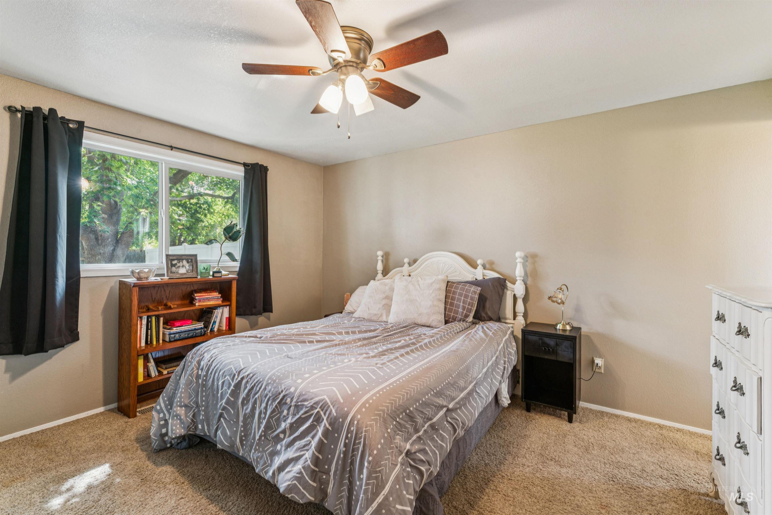 property viewer photo 26