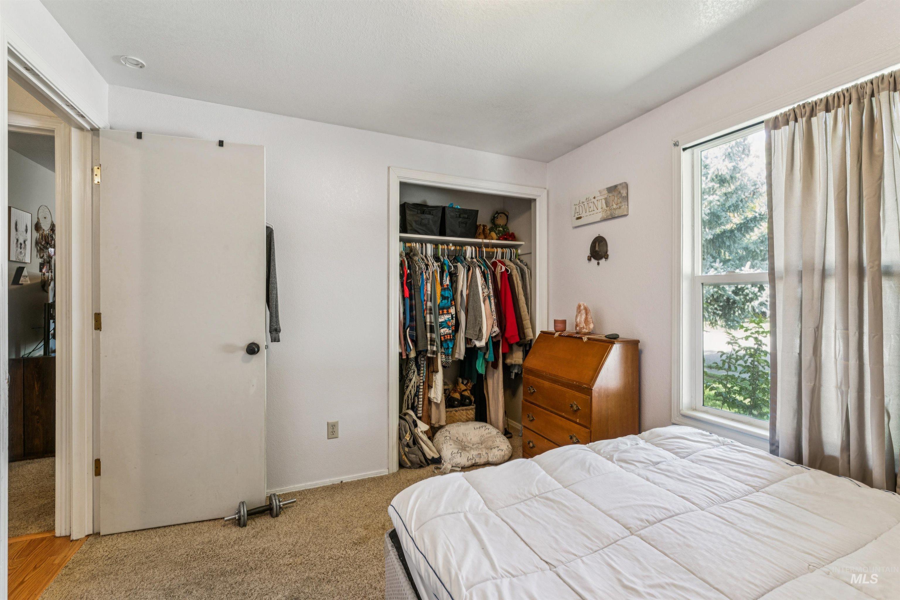 property viewer photo 35