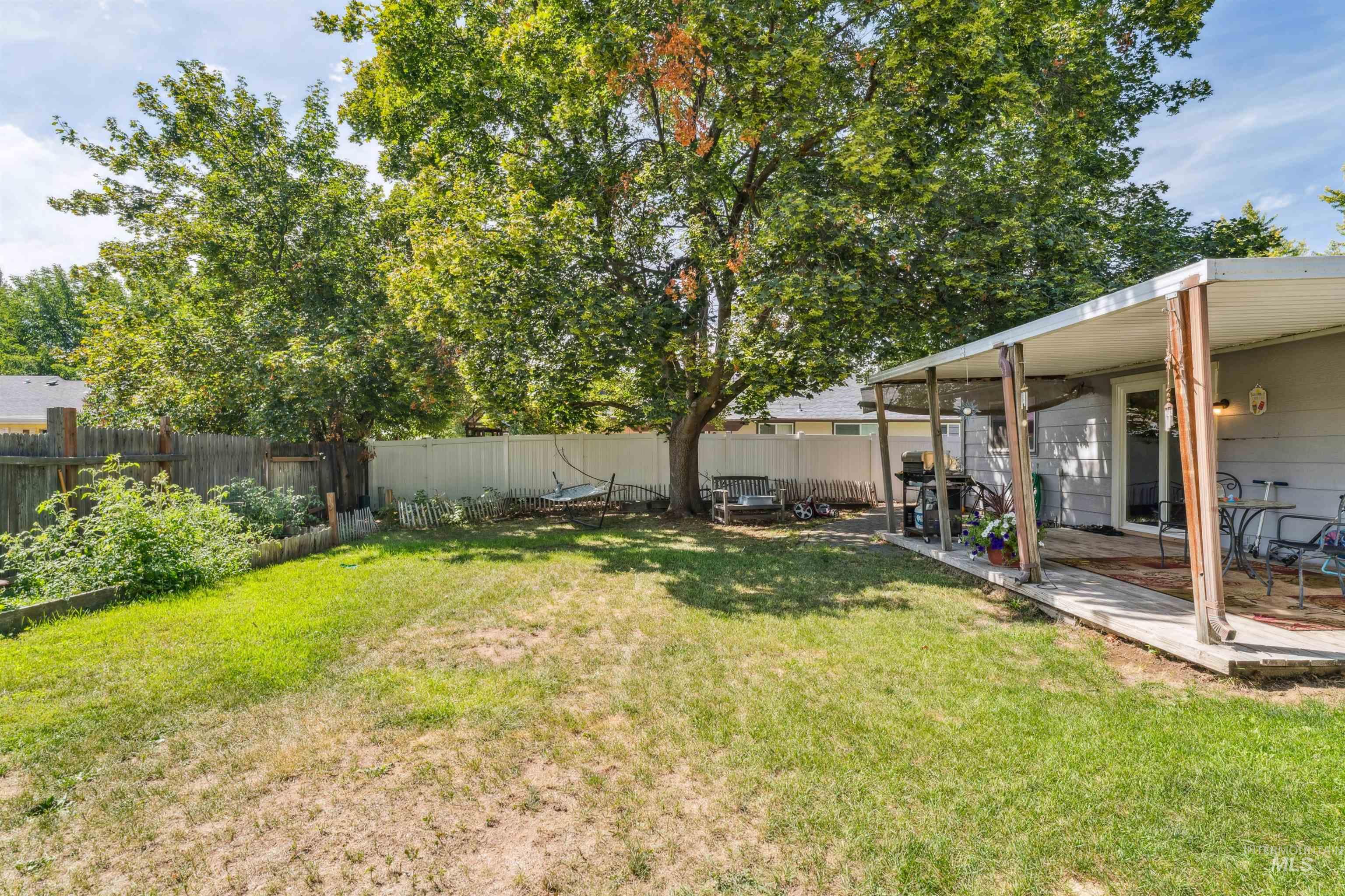 property viewer photo 42