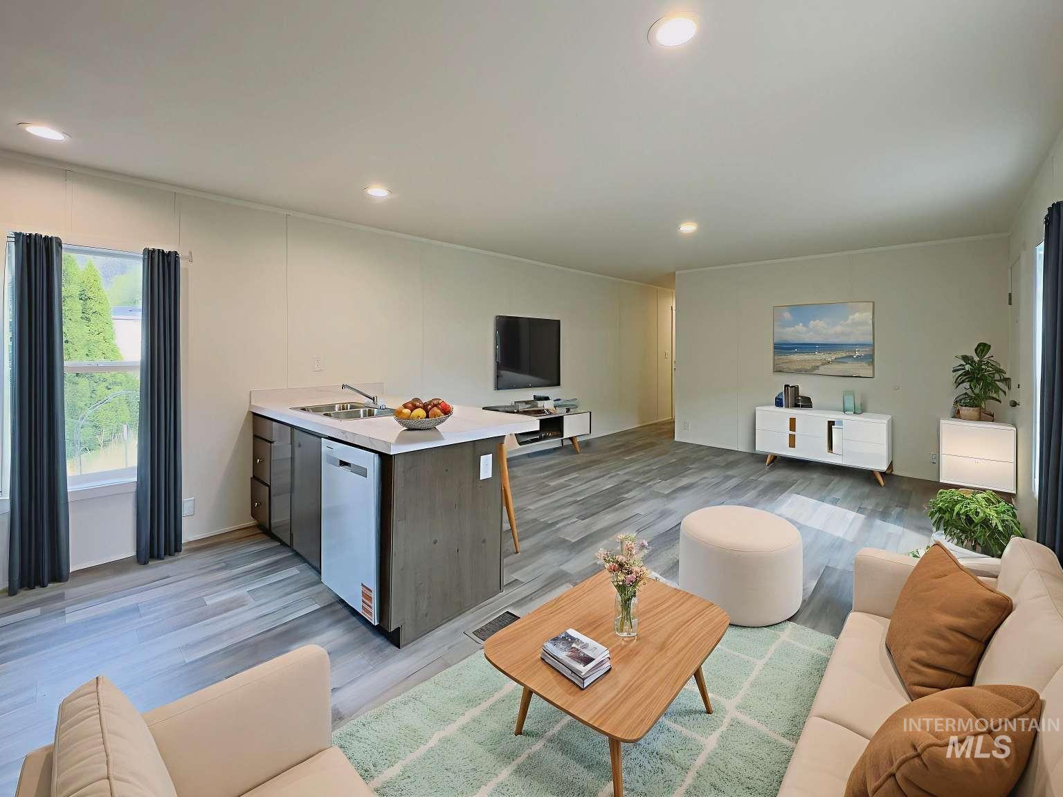 main property photo 0