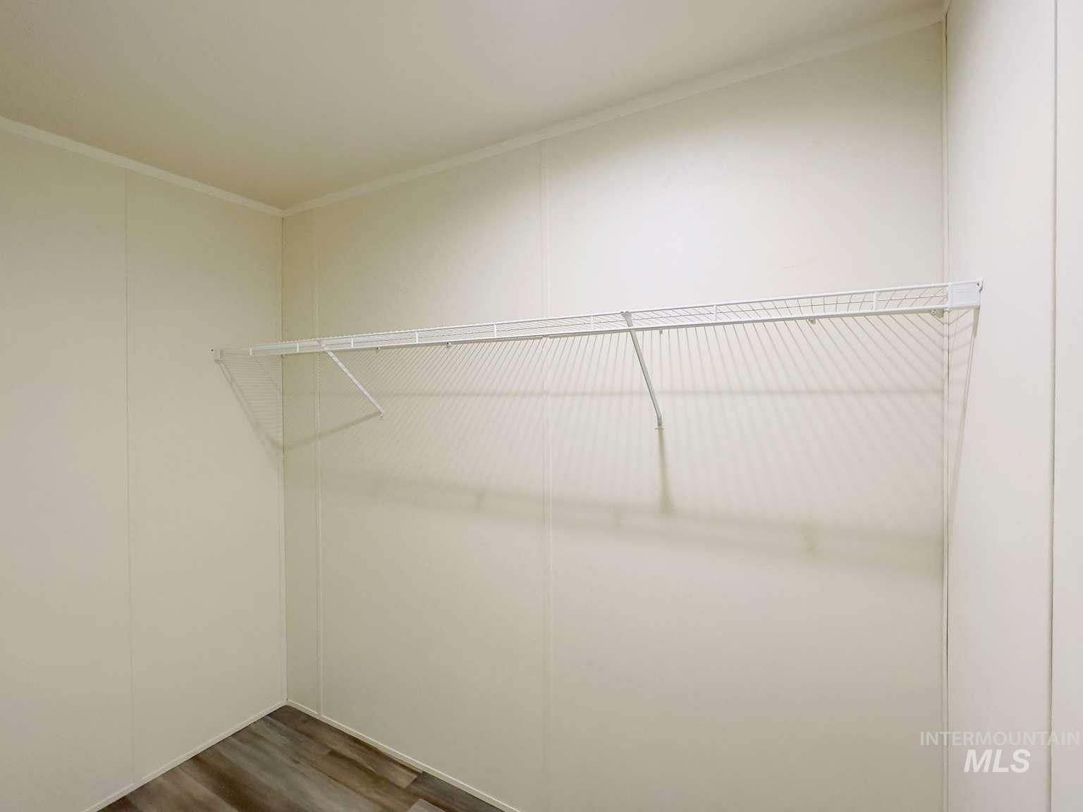 property viewer photo 8