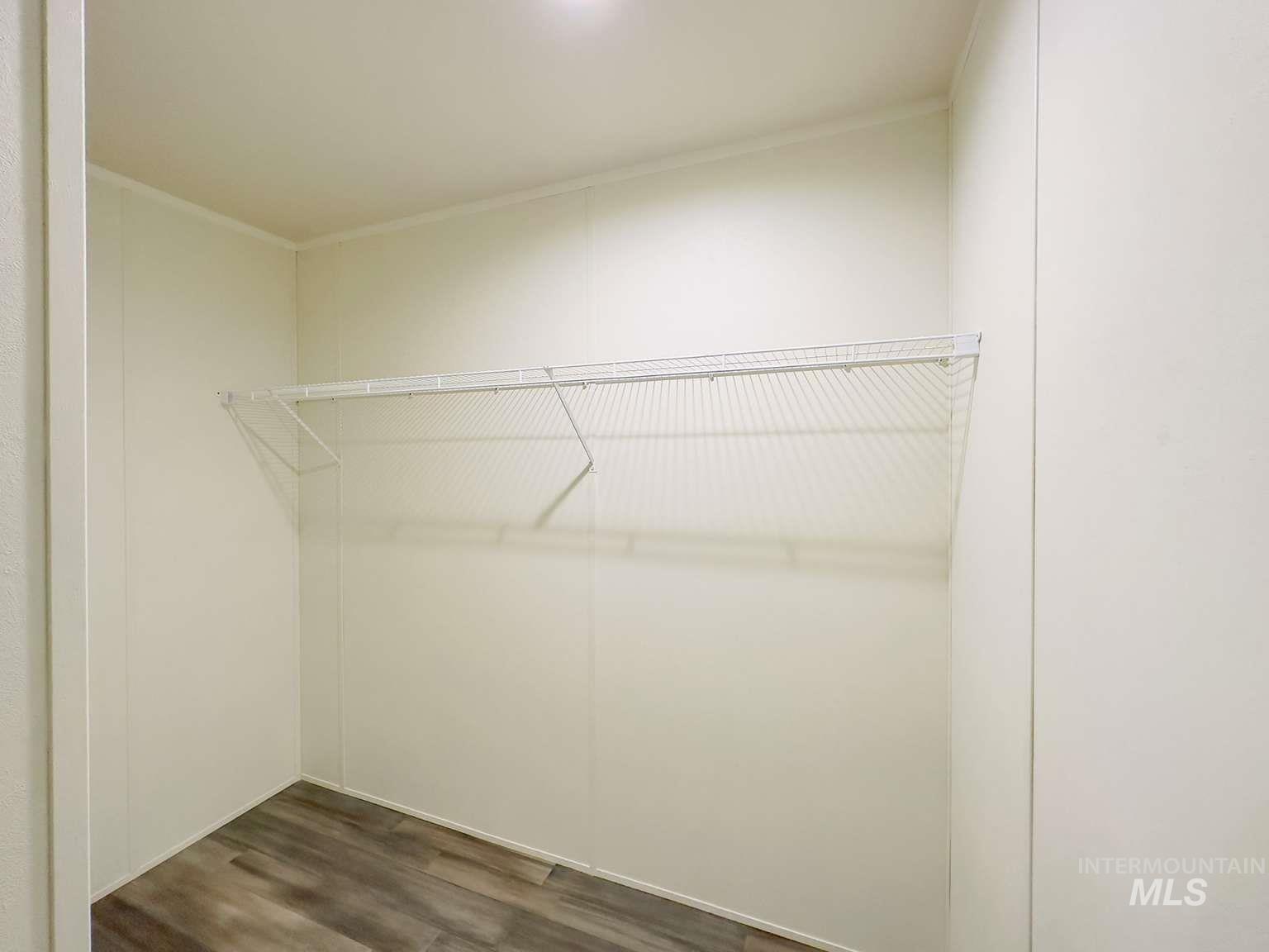 property viewer photo 11