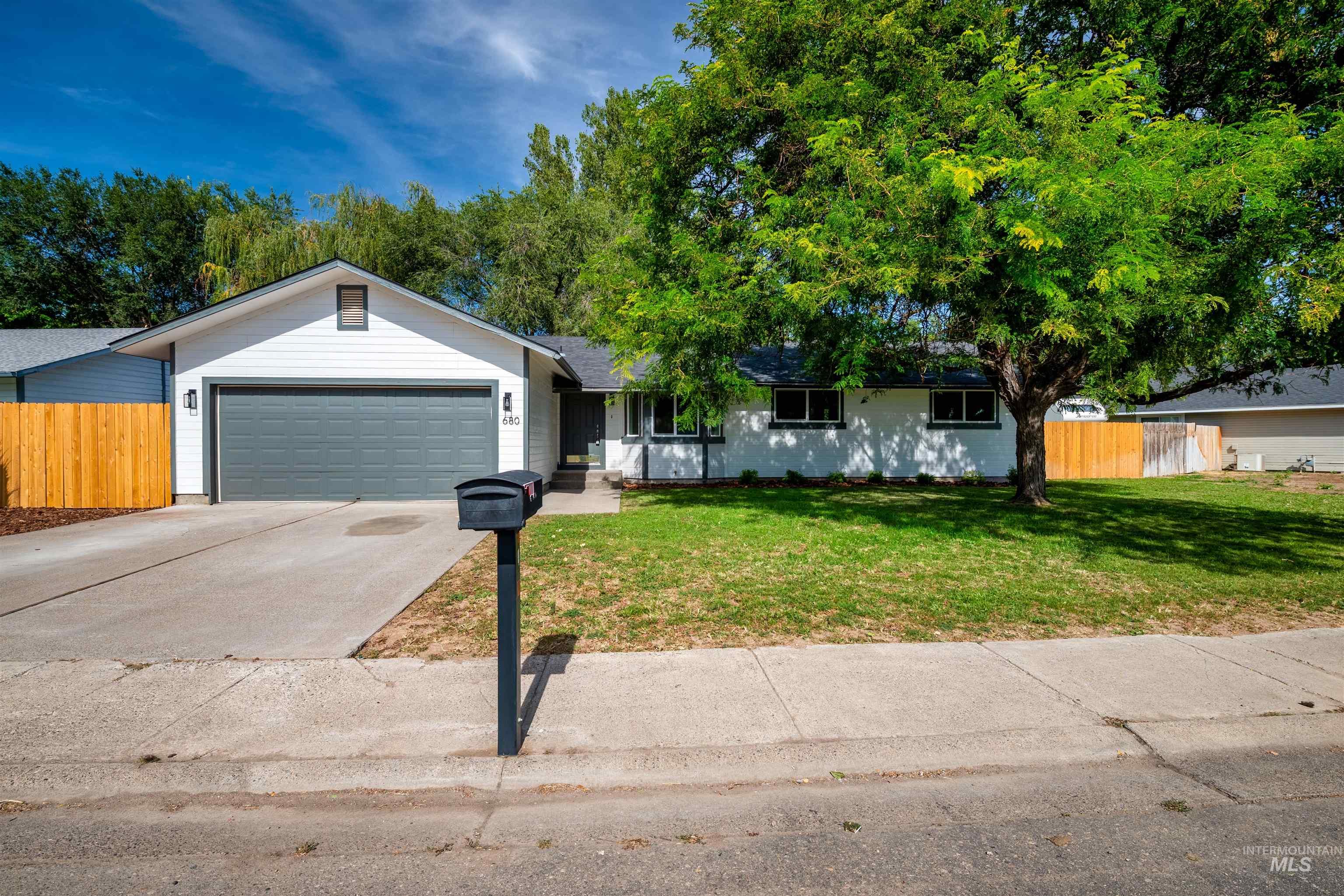 property viewer photo 1