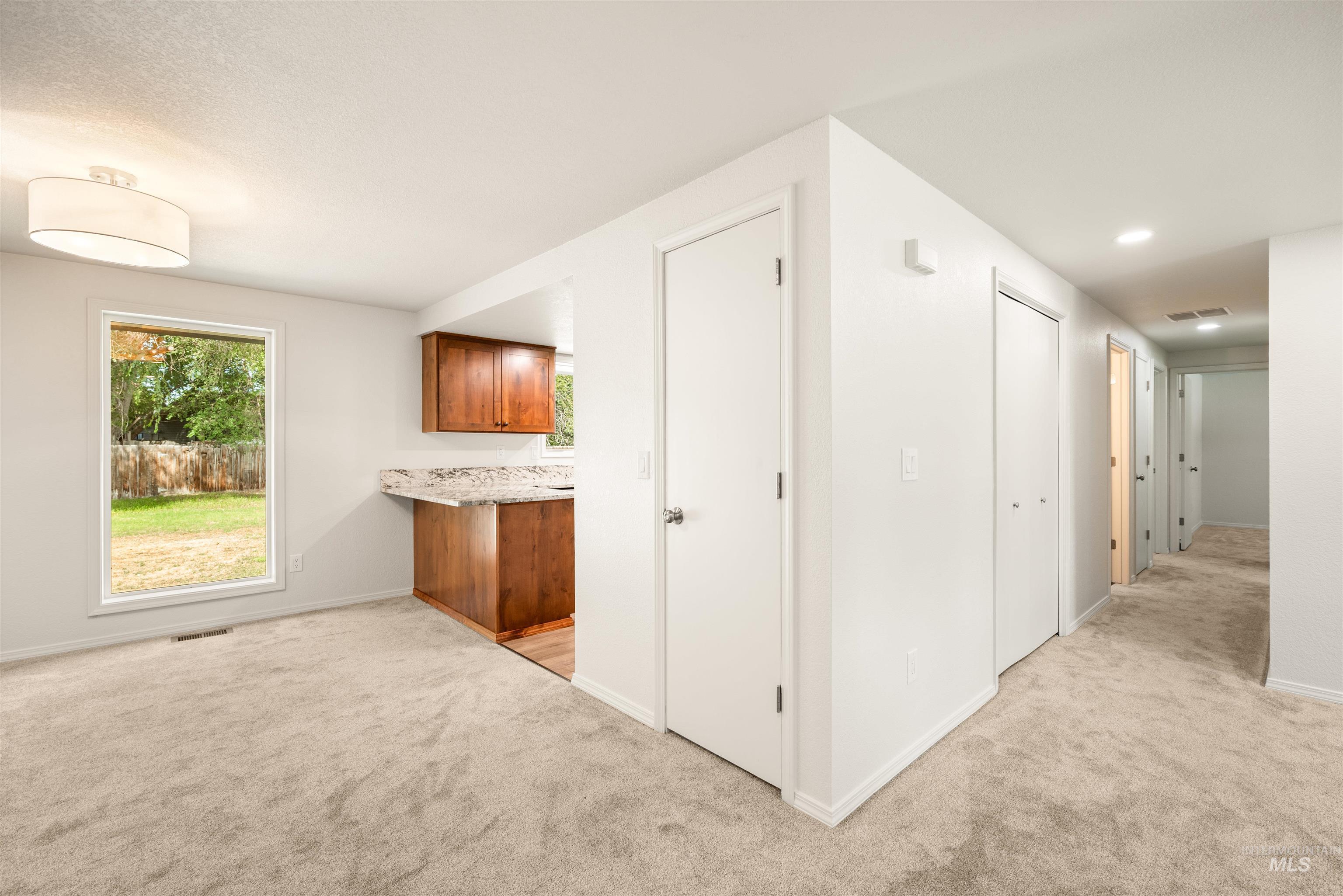 property viewer photo 14