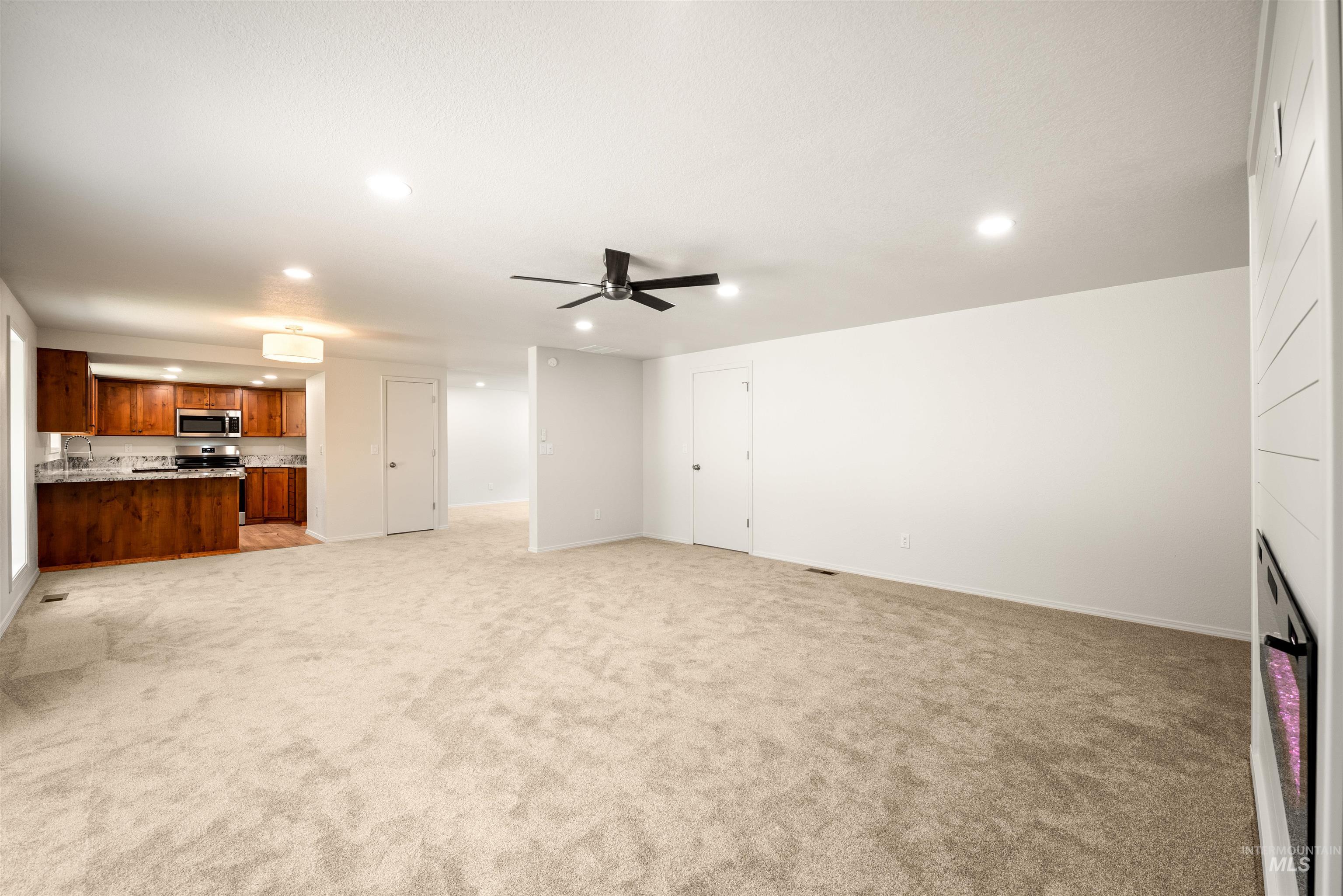 property viewer photo 22