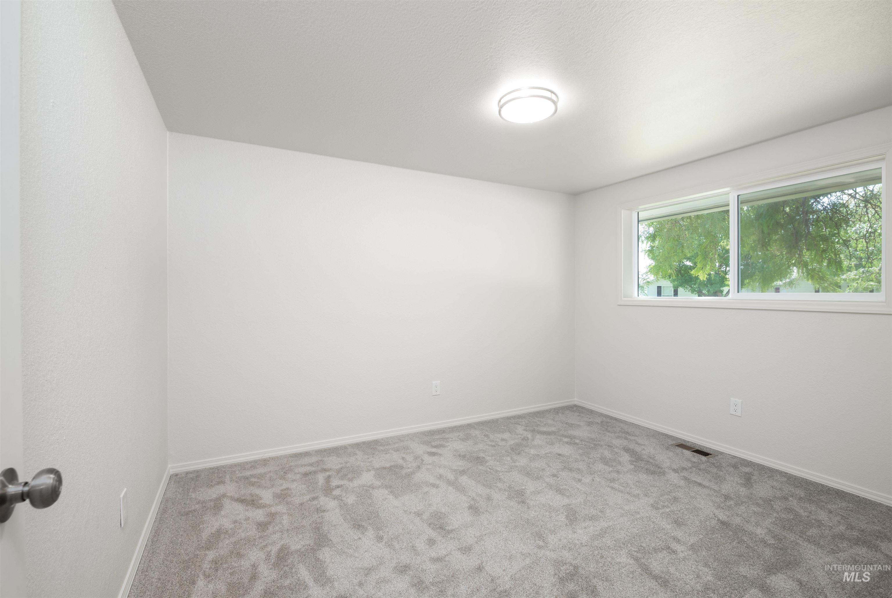 property viewer photo 28