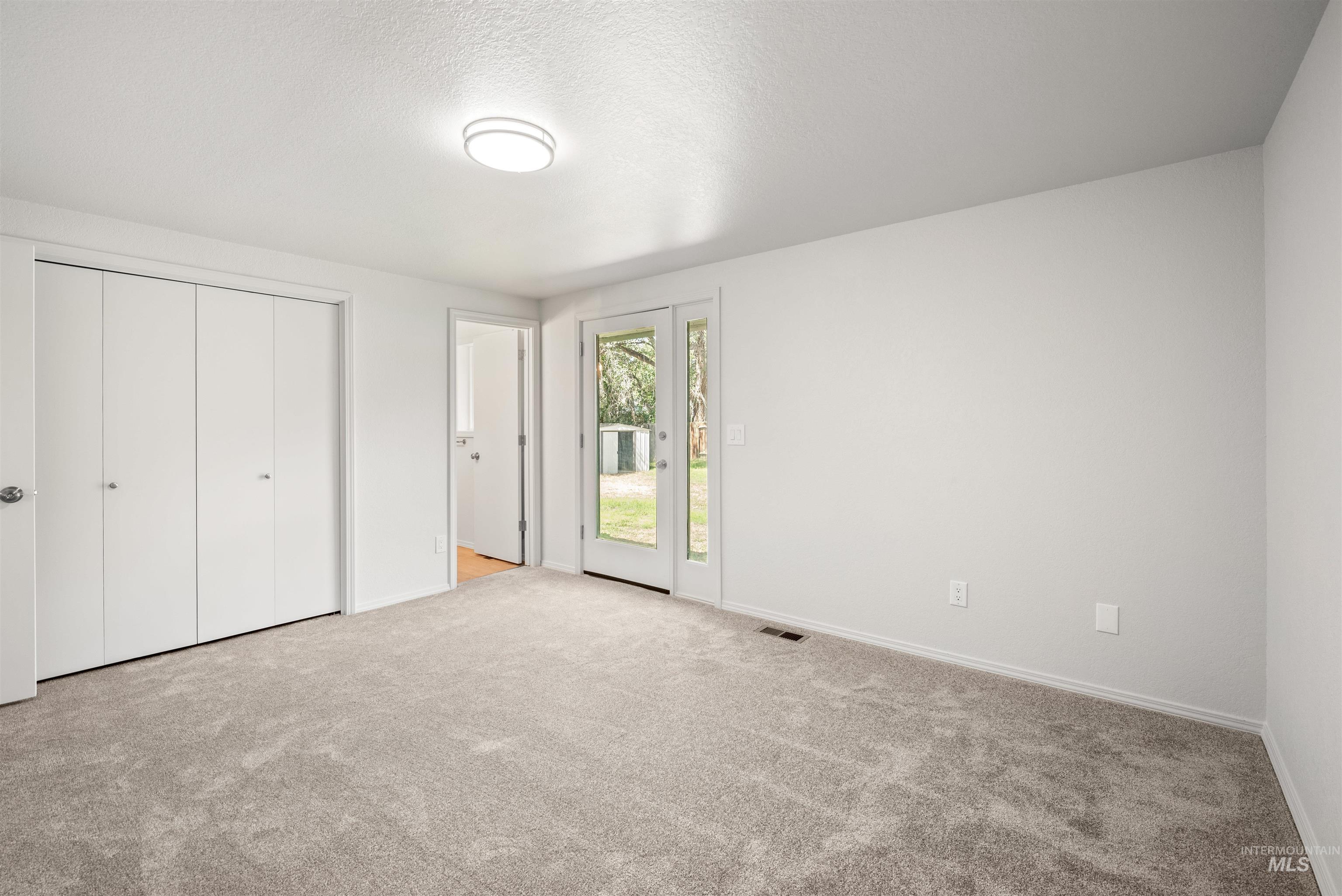 property viewer photo 29