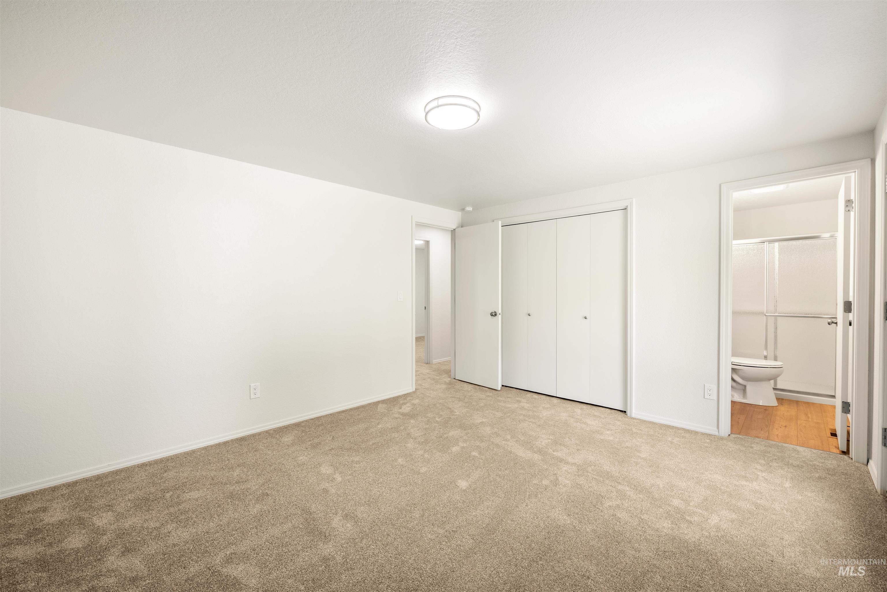property viewer photo 30