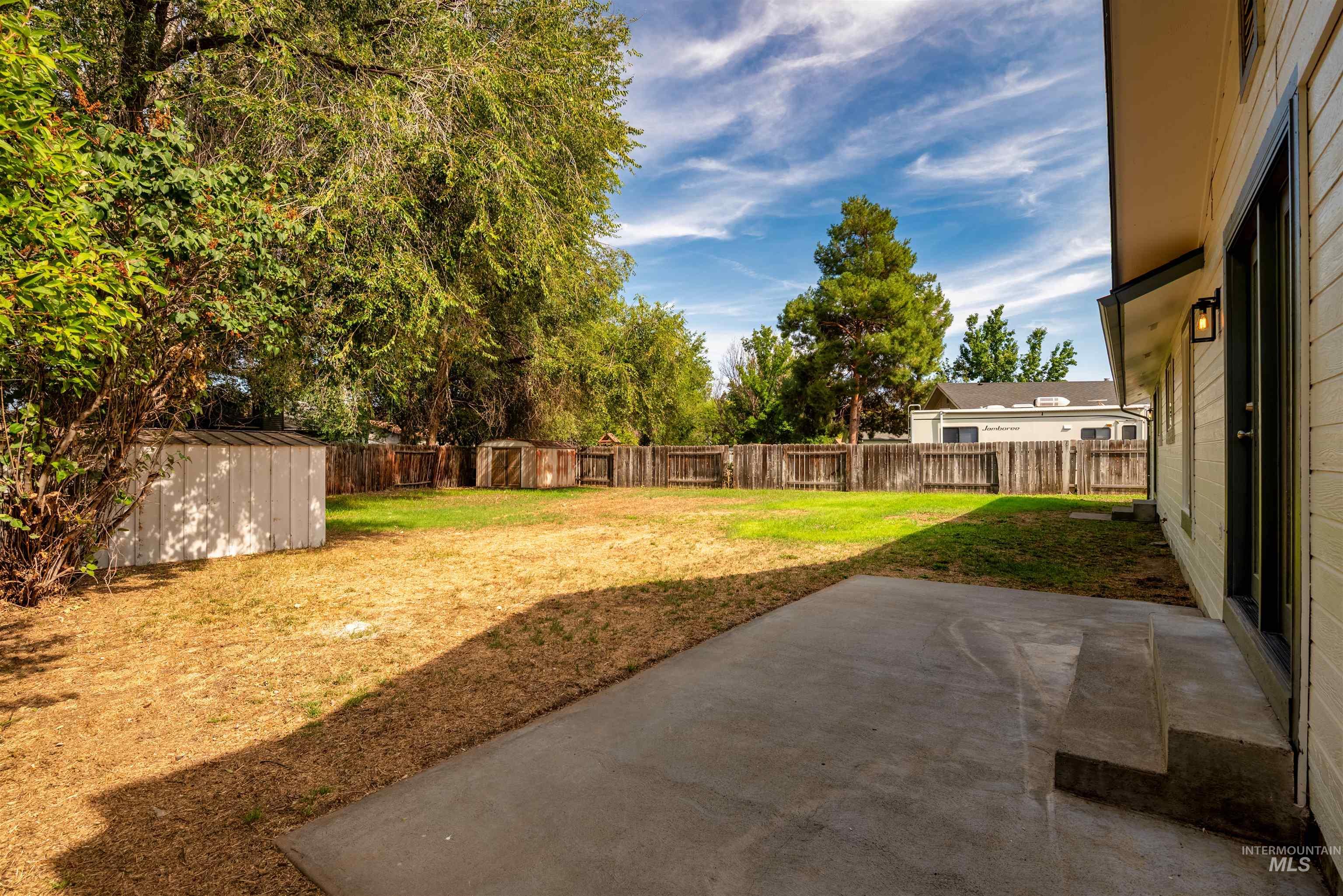 property viewer photo 35