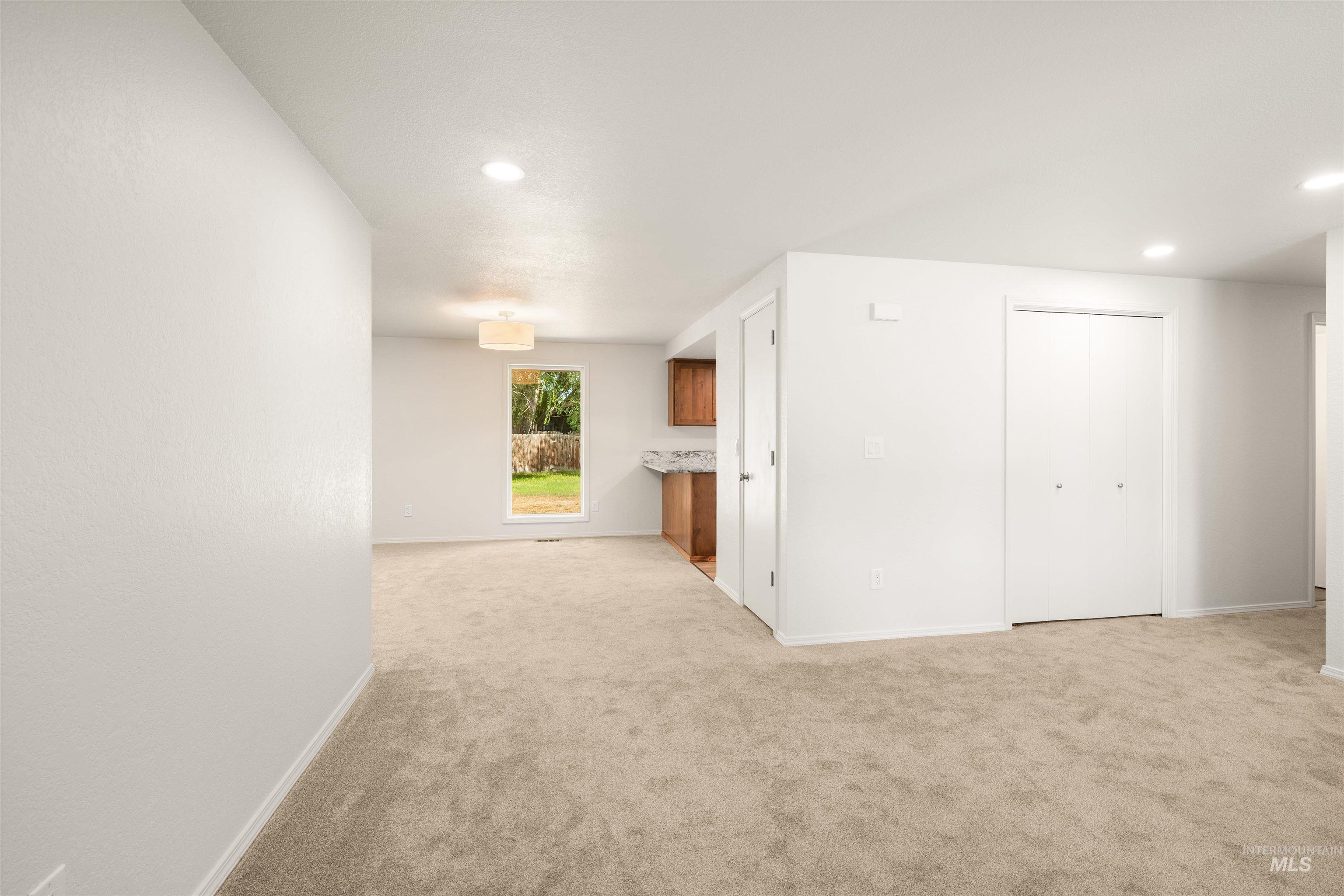 property viewer photo 5