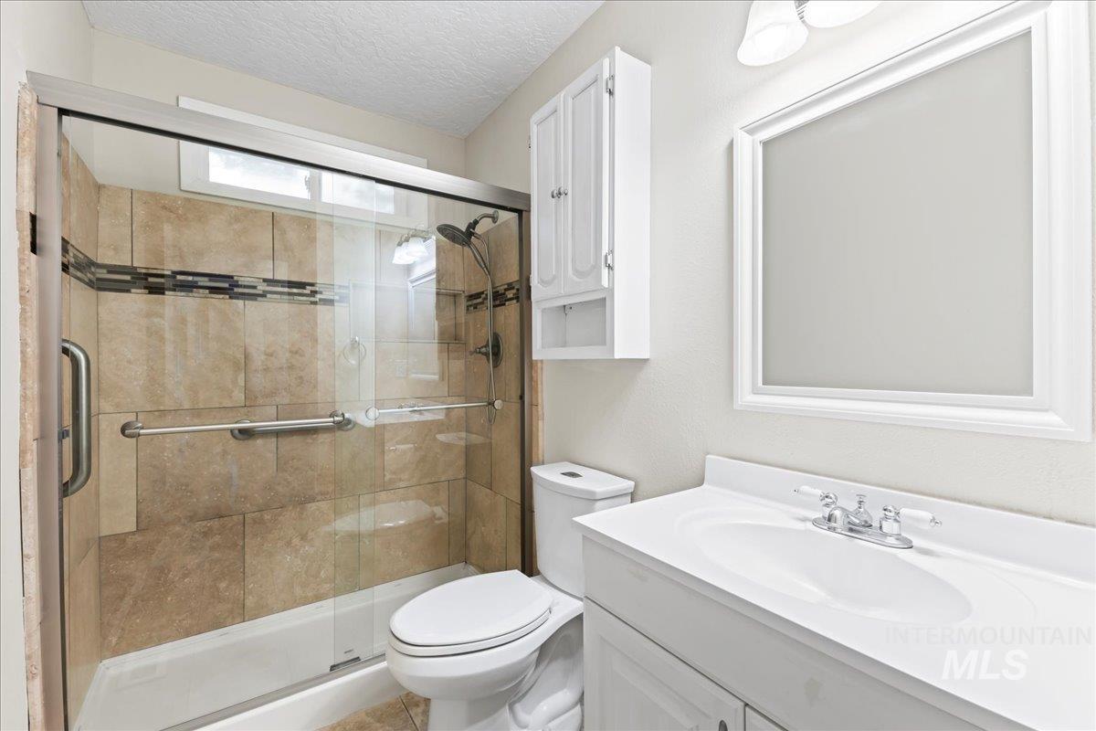 property viewer photo 19