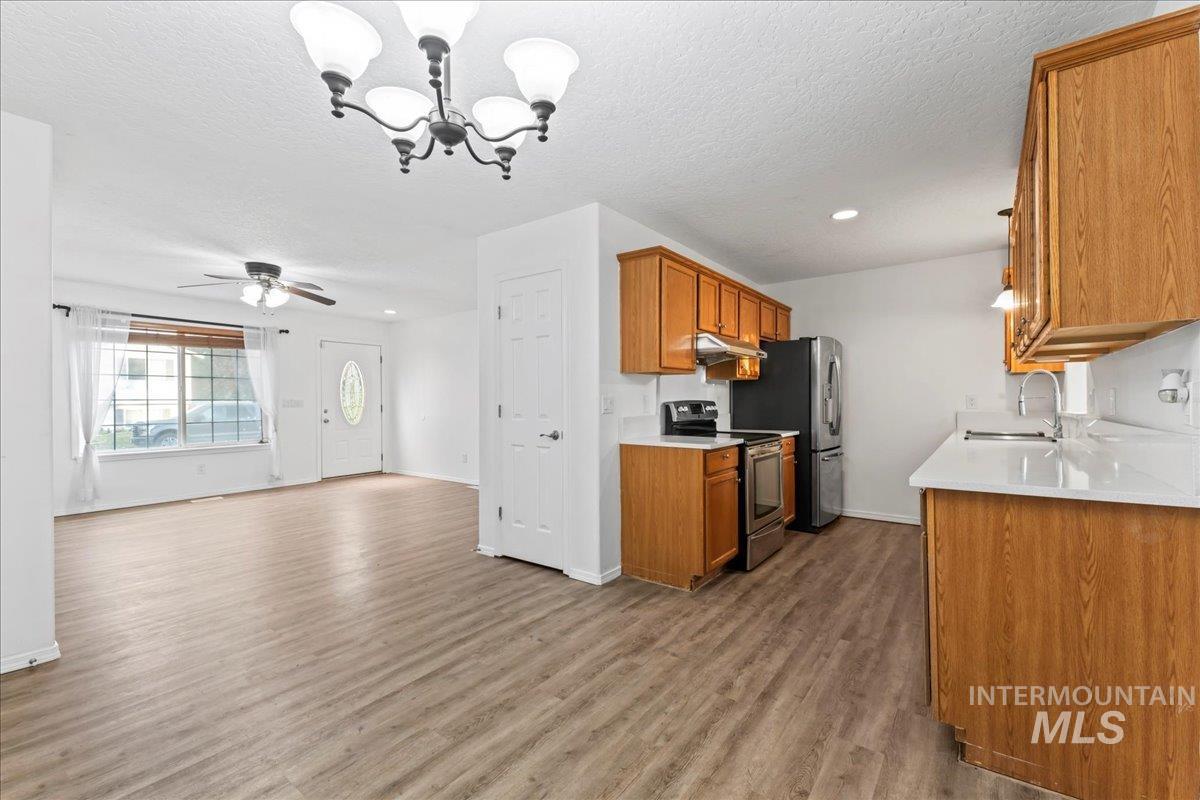 property viewer photo 9