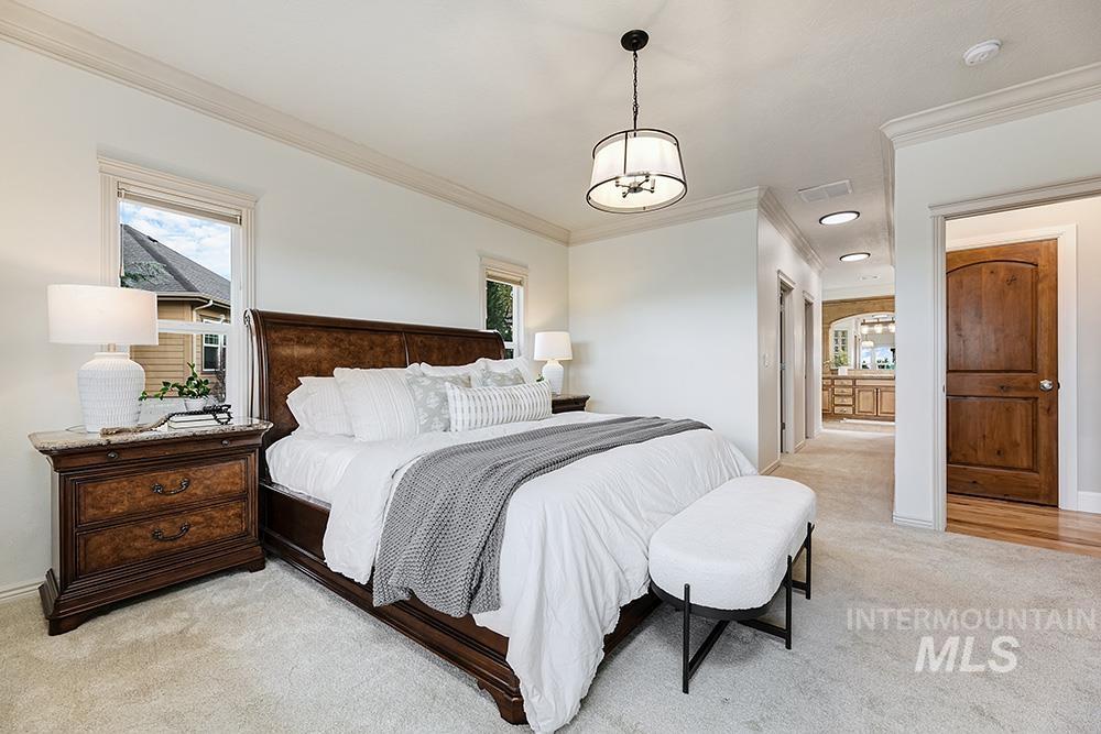 property viewer photo 12