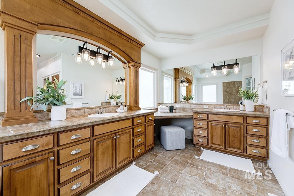 property viewer photo 13