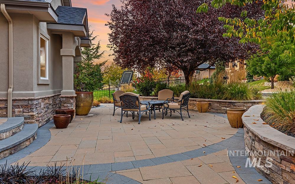 property viewer photo 23