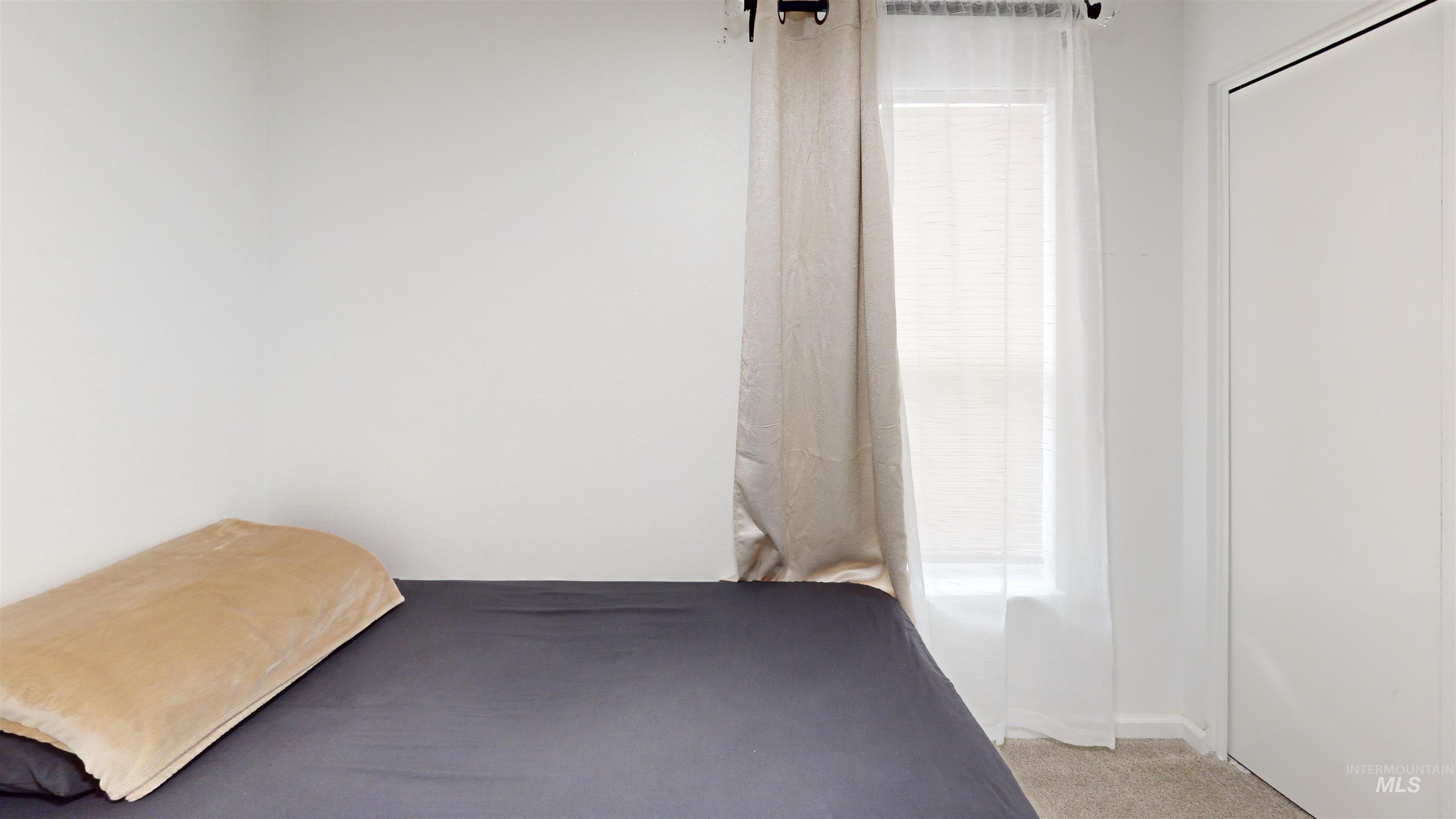 property viewer photo 15